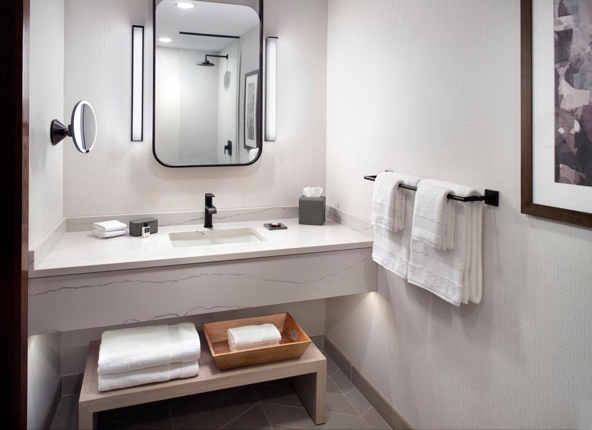 Omni Viking Lakes gallery photo in Eagan, MN — image 31