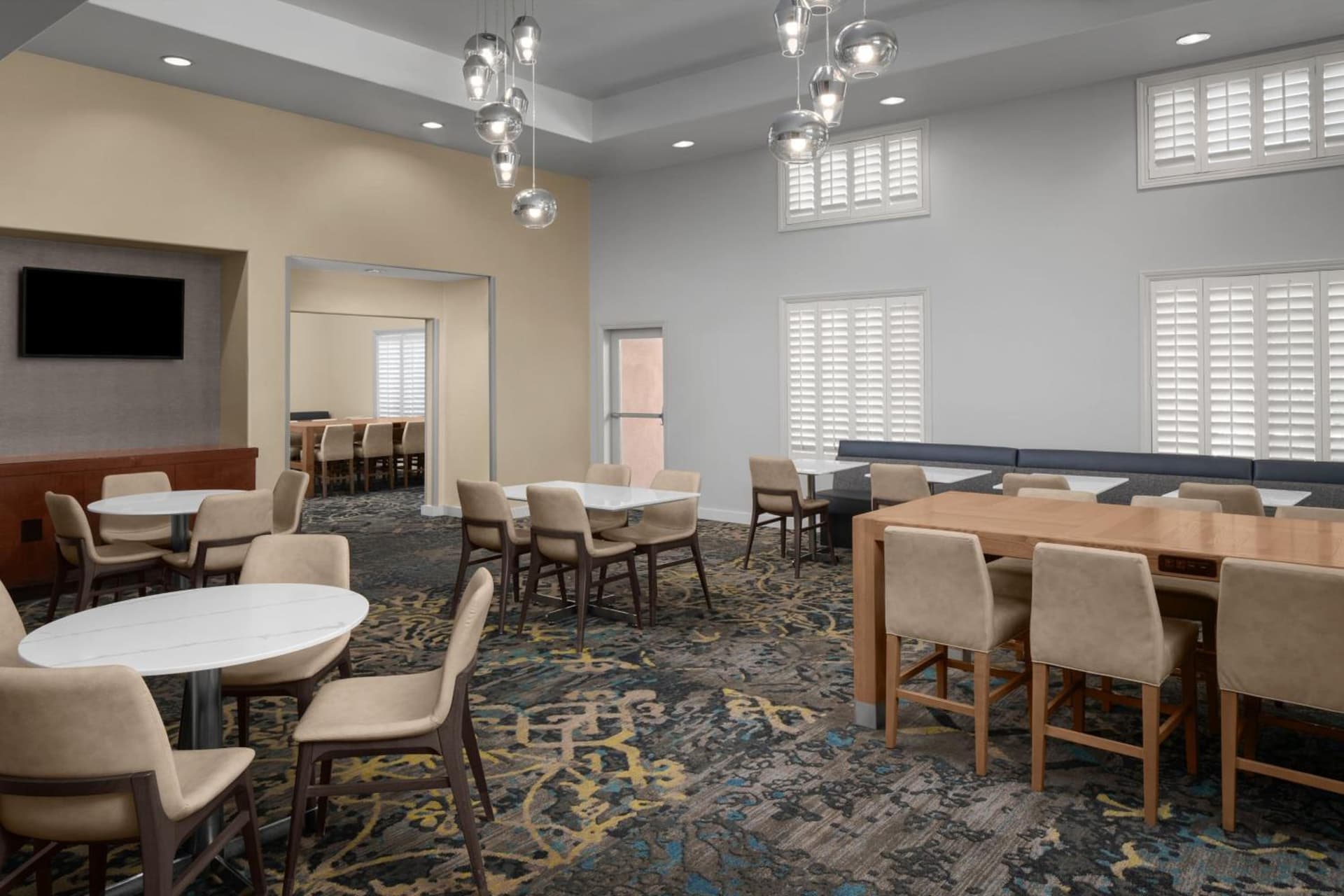 Residence Inn by Marriott Santa Clarita Valencia gallery photo in Santa Clarita, CA — image 11