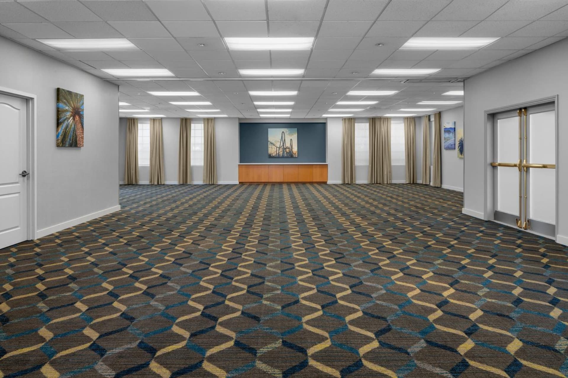 Residence Inn by Marriott Santa Clarita Valencia property views in Santa Clarita, CA — gallery photo 3