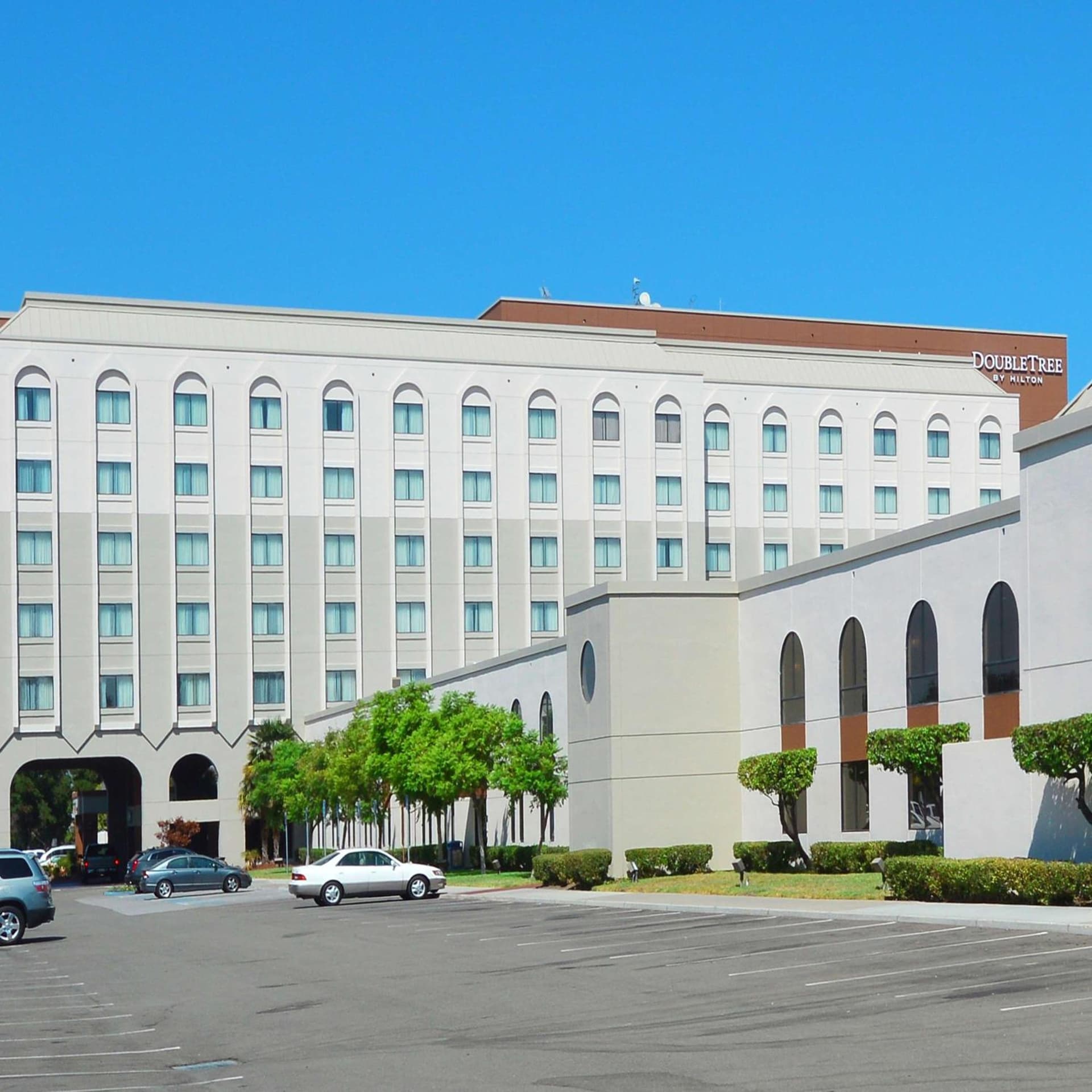 DoubleTree by Hilton Newark-Fremont property views in Newark, CA — gallery photo 3
