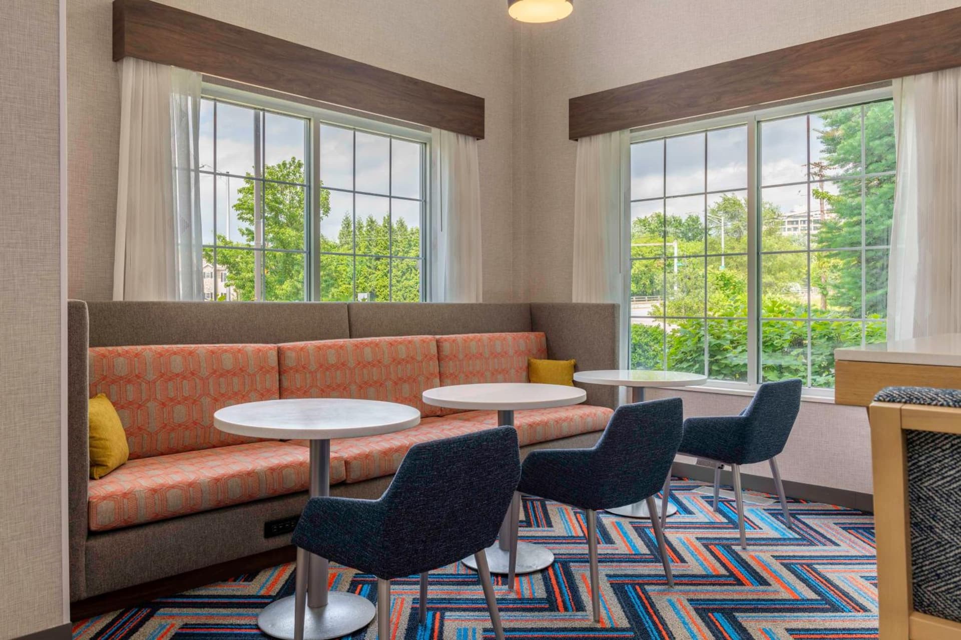 Hampton Inn Manchester Downtown gallery photo in Manchester, NH — image 49