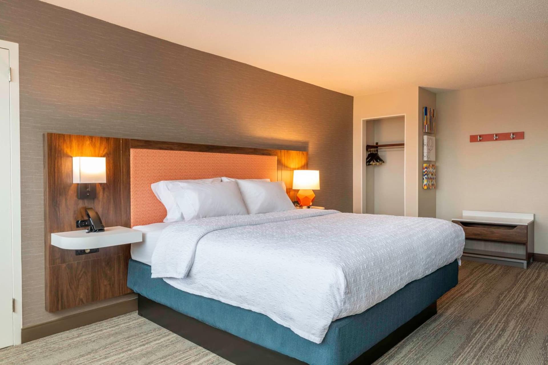 Hampton Inn Manchester Downtown gallery photo in Manchester, NH — image 50
