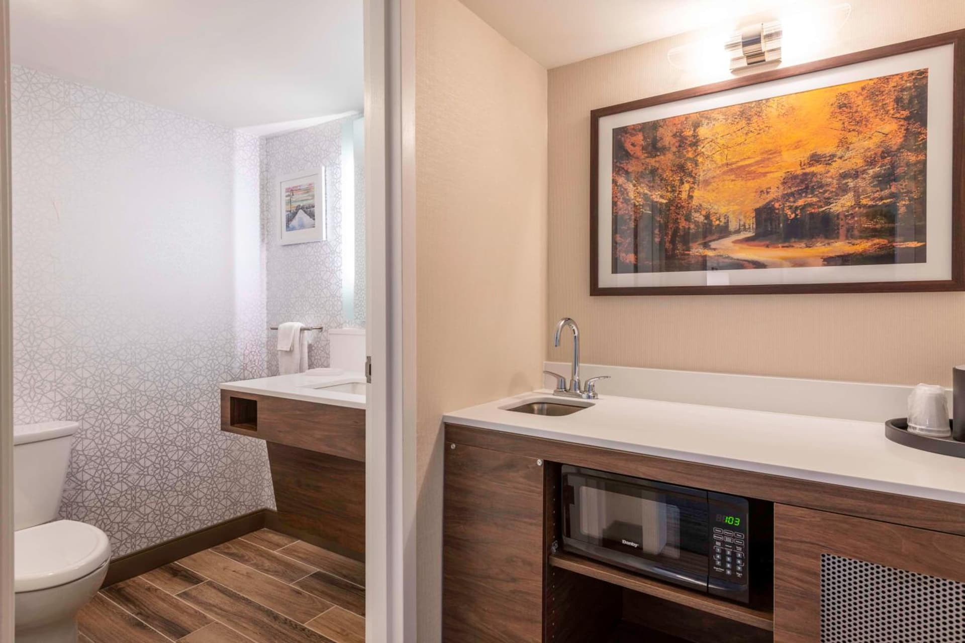 Hampton Inn Manchester Downtown gallery photo in Manchester, NH — image 43