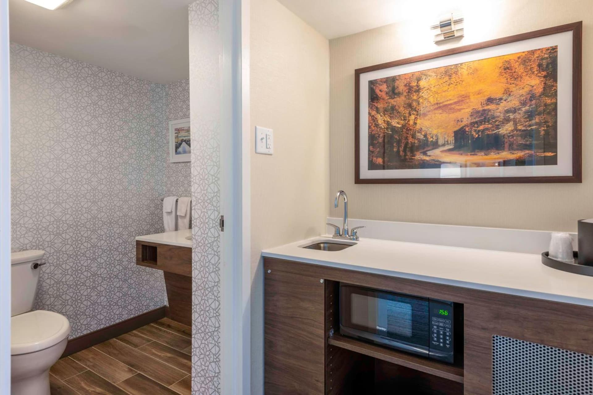 Hampton Inn Manchester Downtown gallery photo in Manchester, NH — image 76