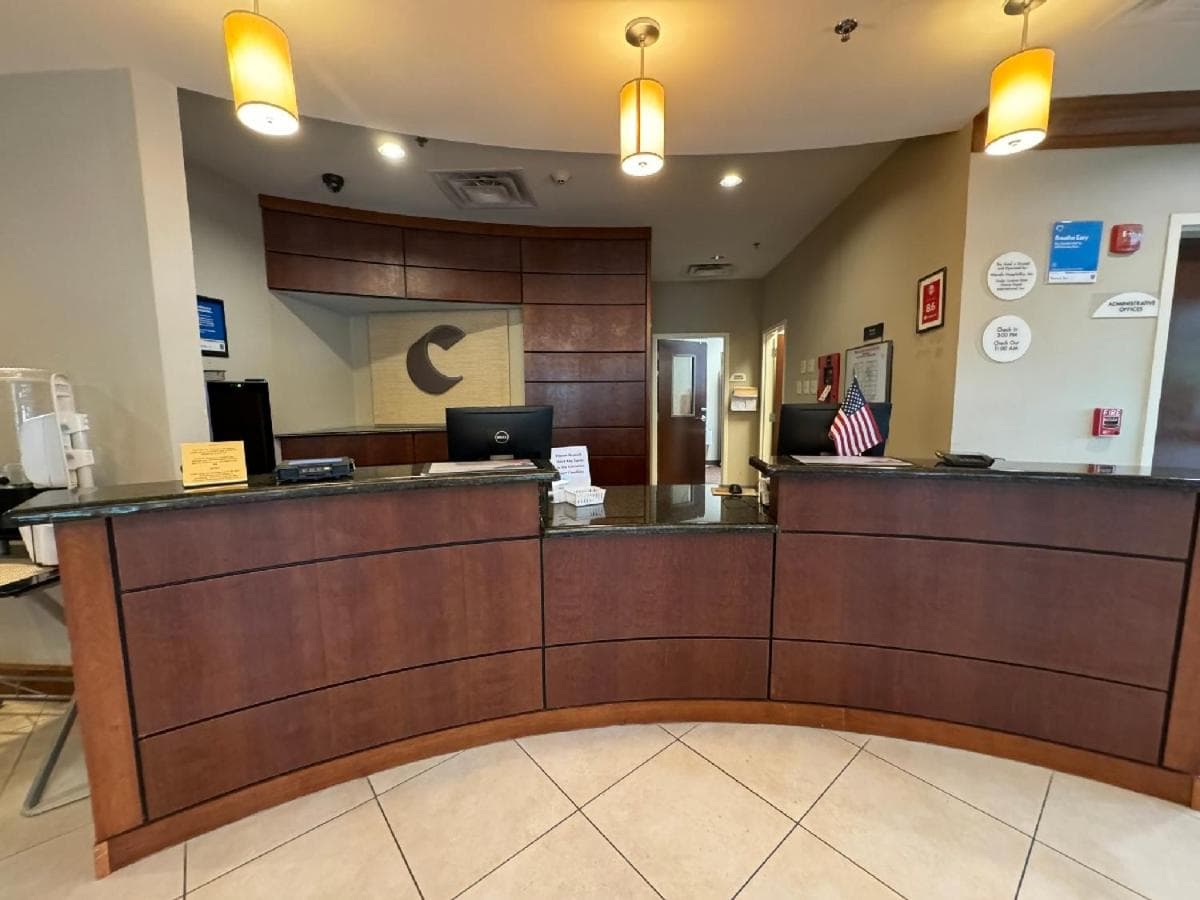 Comfort Inn & Suites Lexington Park near Pax River gallery photo in Lexington Park, MD — image 26