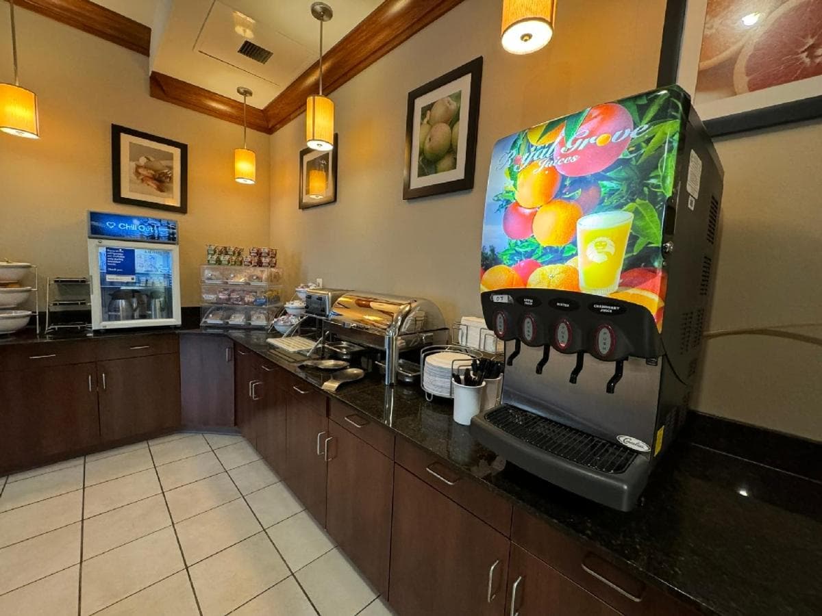 Comfort Inn & Suites Lexington Park near Pax River interior in Lexington Park, MD — gallery photo 2