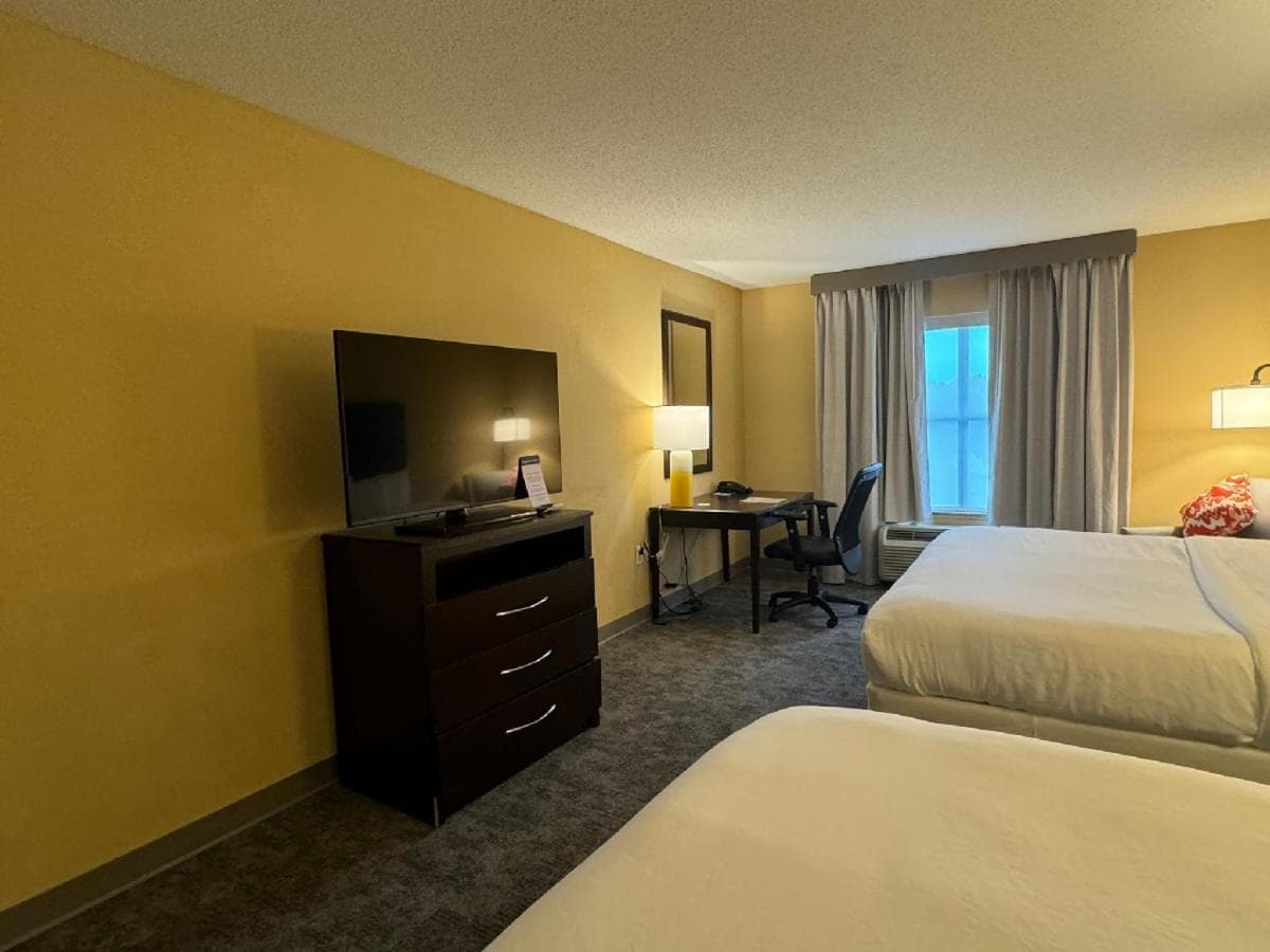 Comfort Inn & Suites Lexington Park near Pax River gallery photo in Lexington Park, MD — image 45