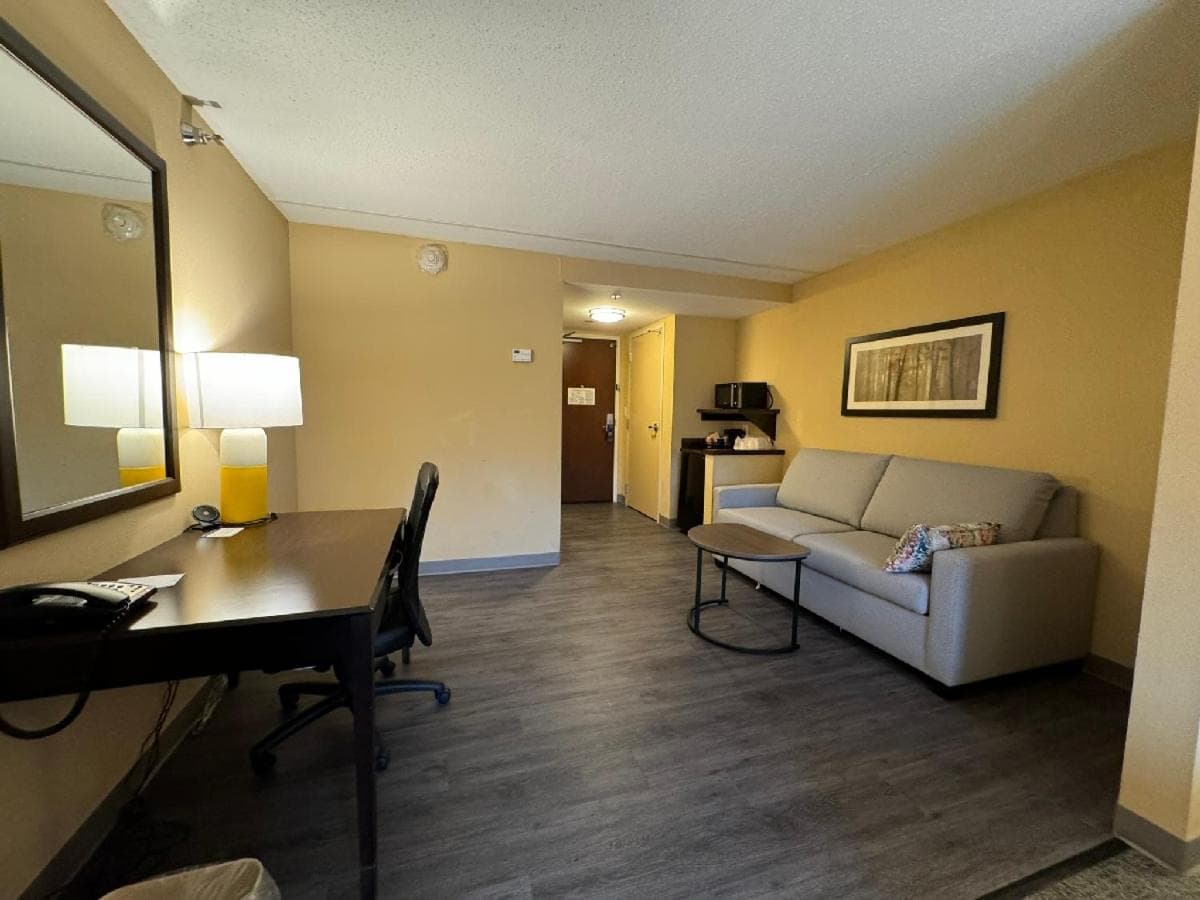 Comfort Inn & Suites Lexington Park near Pax River gallery photo in Lexington Park, MD — image 21
