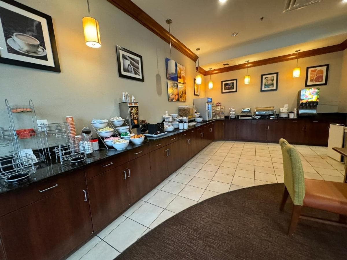 Comfort Inn & Suites Lexington Park near Pax River gallery photo in Lexington Park, MD — image 47