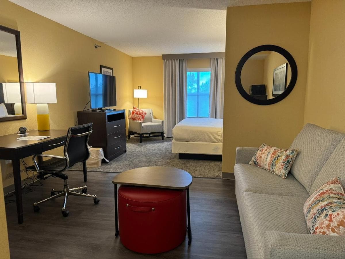 Comfort Inn & Suites Lexington Park near Pax River gallery photo in Lexington Park, MD — image 36