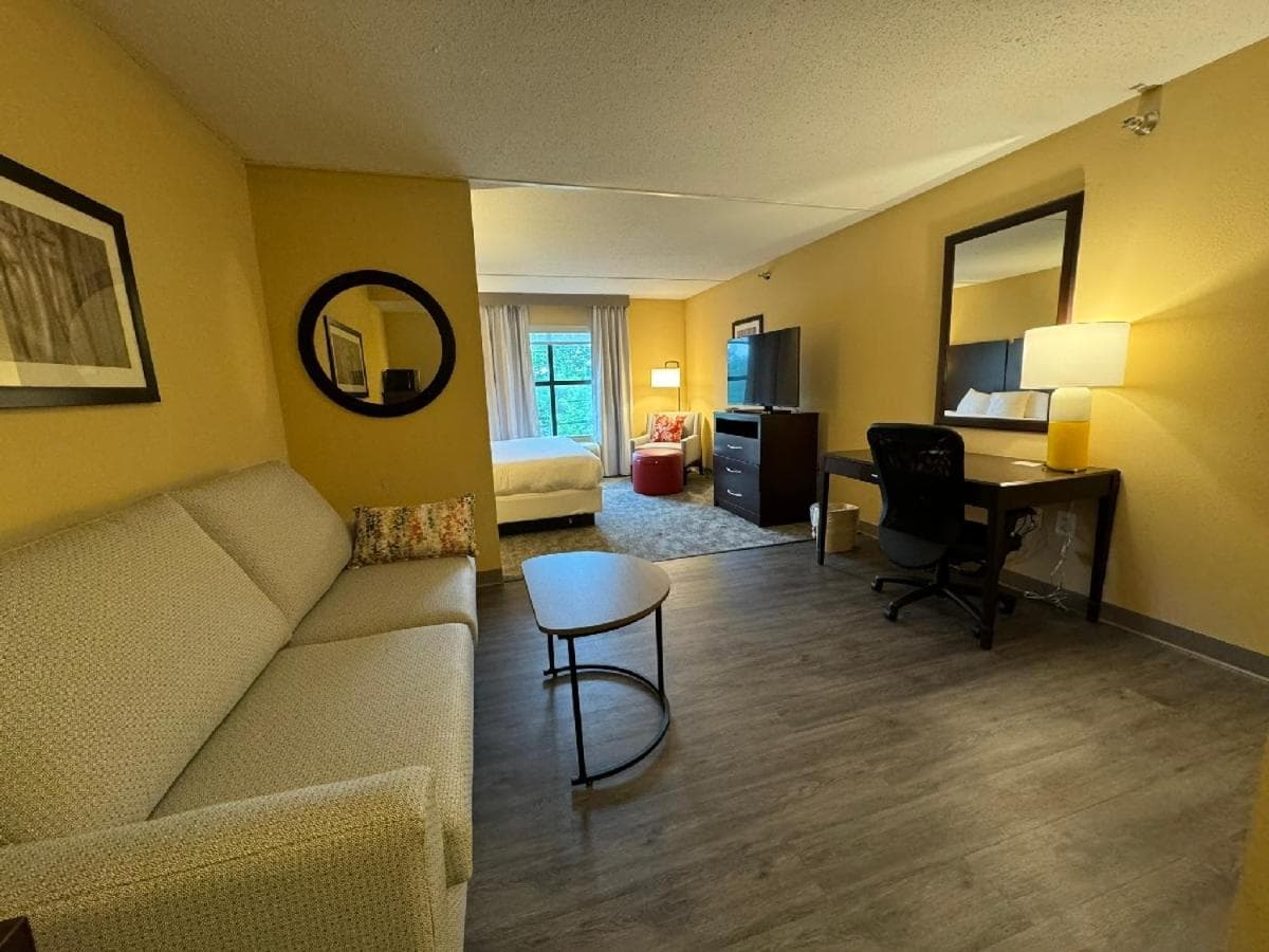 Comfort Inn & Suites Lexington Park near Pax River gallery photo in Lexington Park, MD — image 22