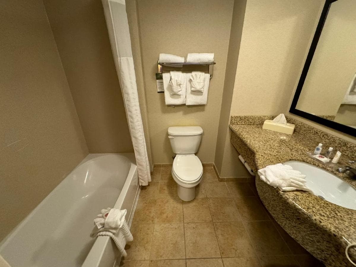 Comfort Inn & Suites Lexington Park near Pax River gallery photo in Lexington Park, MD — image 32