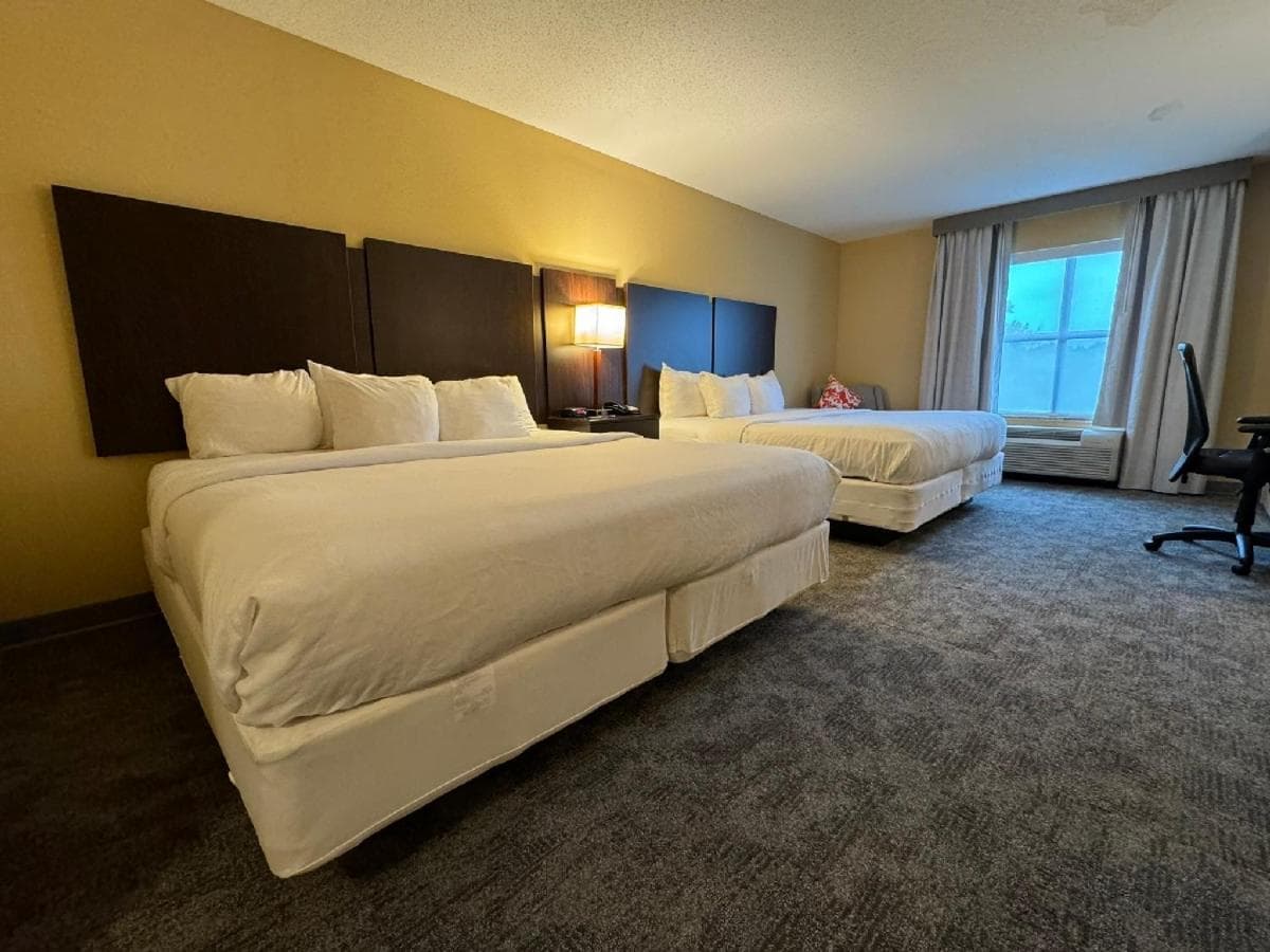 Comfort Inn & Suites Lexington Park near Pax River gallery photo in Lexington Park, MD — image 37
