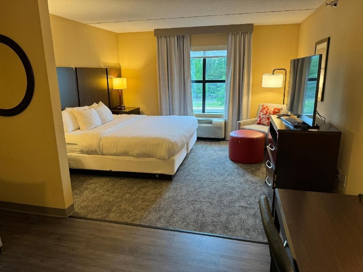 Comfort Inn & Suites Lexington Park near Pax River gallery photo in Lexington Park, MD — image 39