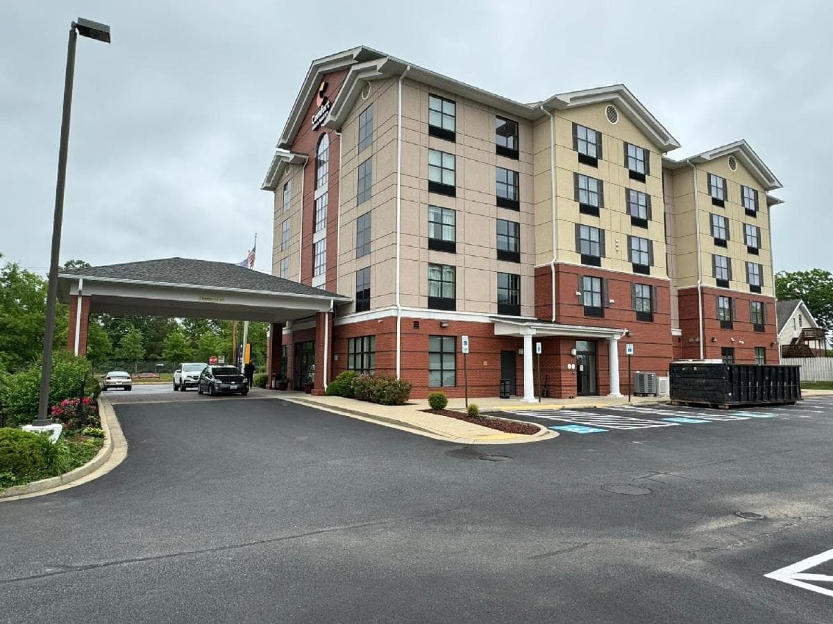 Comfort Inn & Suites Lexington Park near Pax River gallery photo in Lexington Park, MD — image 51