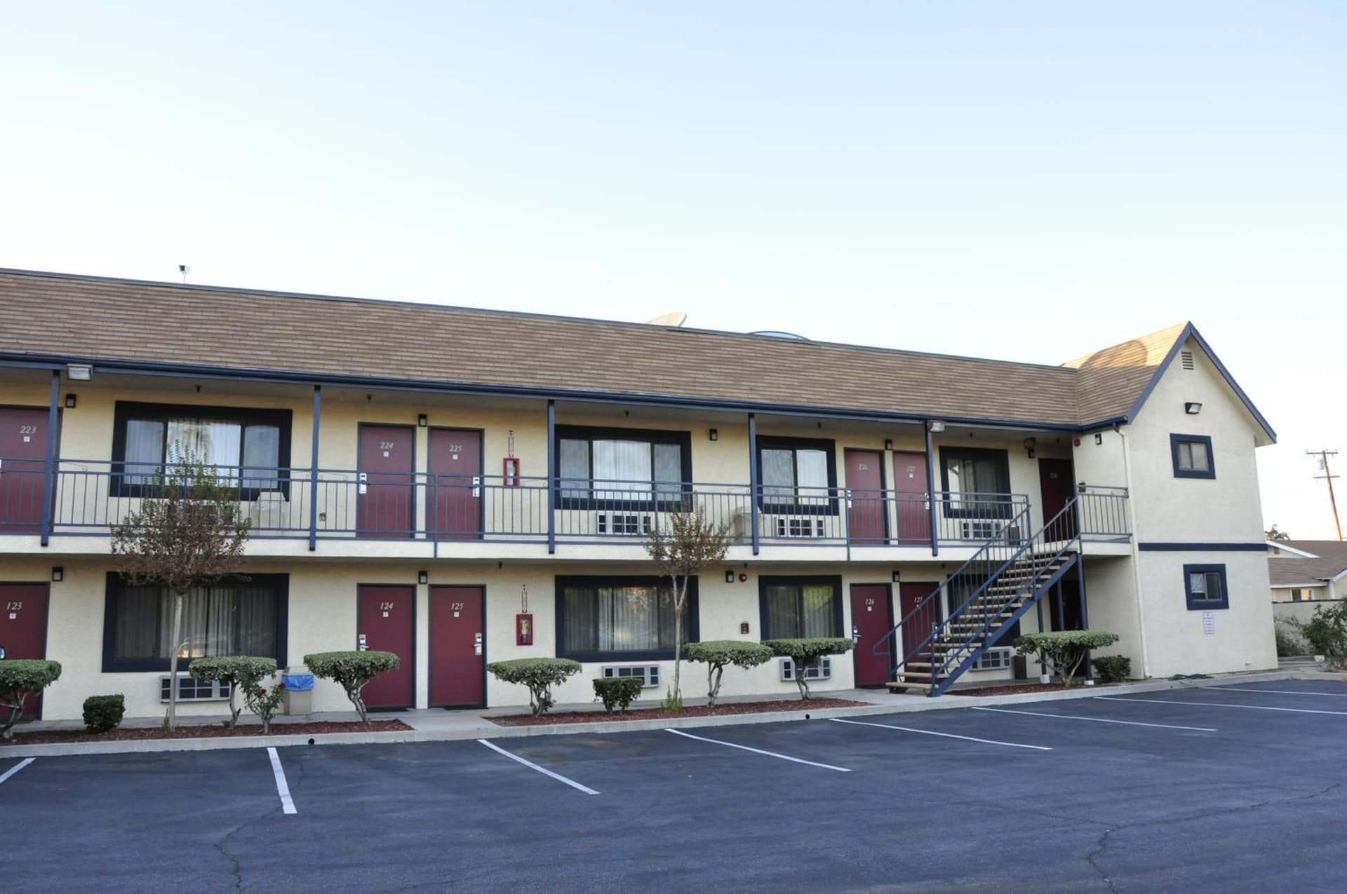 Luxury Inn gallery photo in Norwalk, CA — image 12