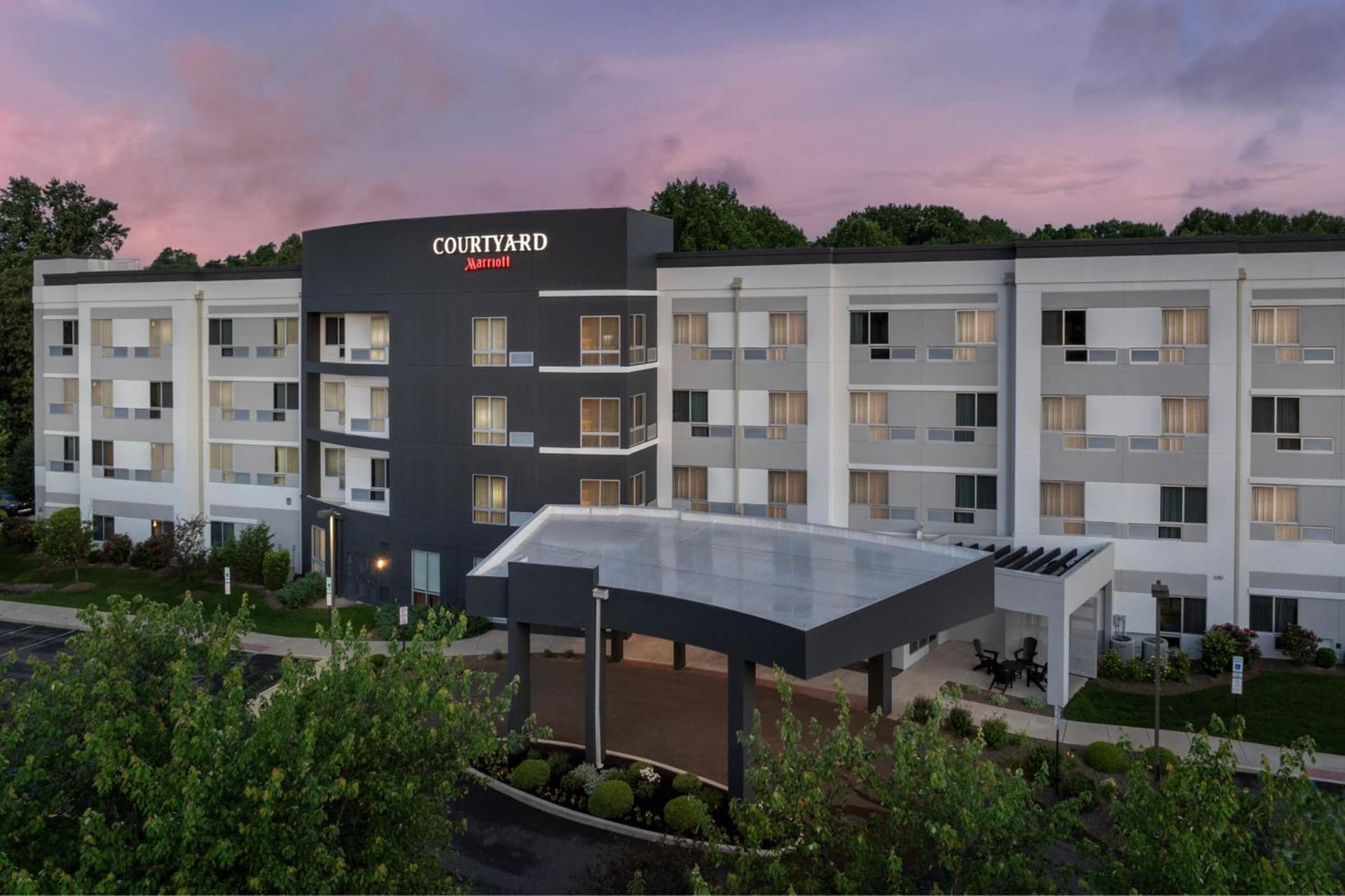 Courtyard by Marriott Philadelphia Bensalem interior in Bensalem, PA — gallery photo 2