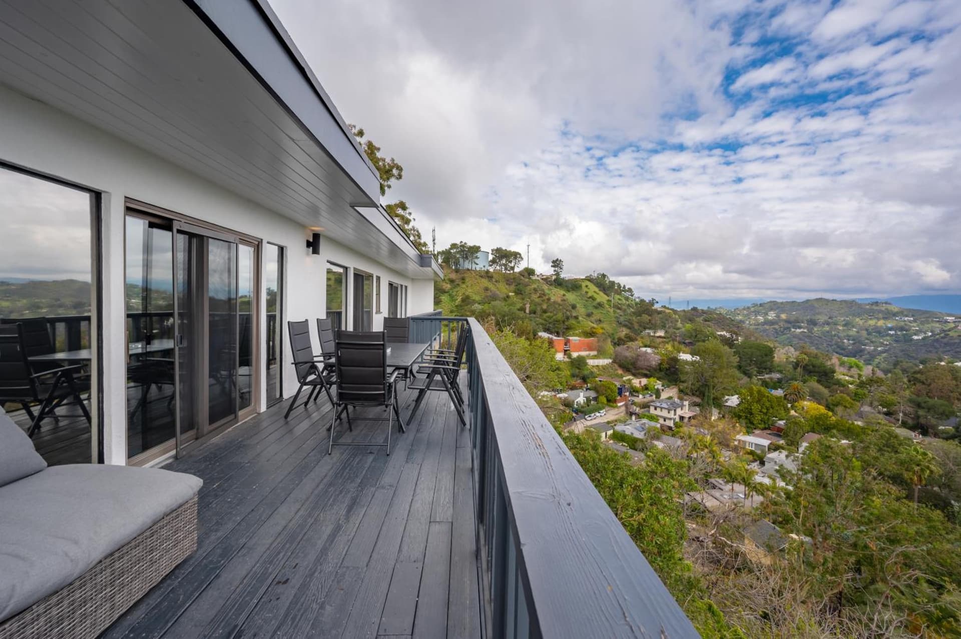 Hollywood Hills Retreat with Panoramic View featured exterior or lobby in Los Angeles, CA — similar hotel