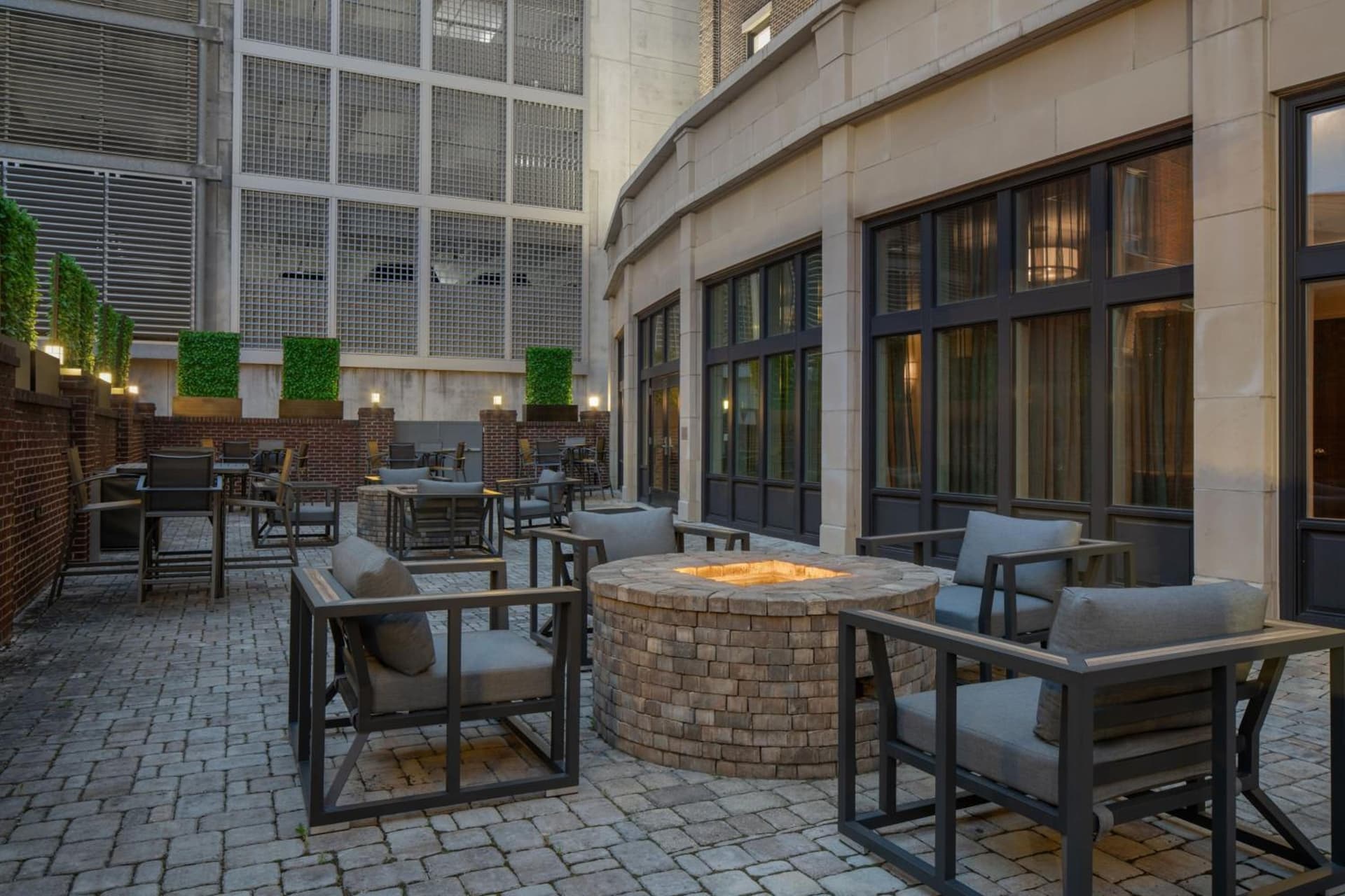 Fairfield Inn & Suites by Marriott Savannah Downtown Historic District interior in Savannah, GA — gallery photo 2
