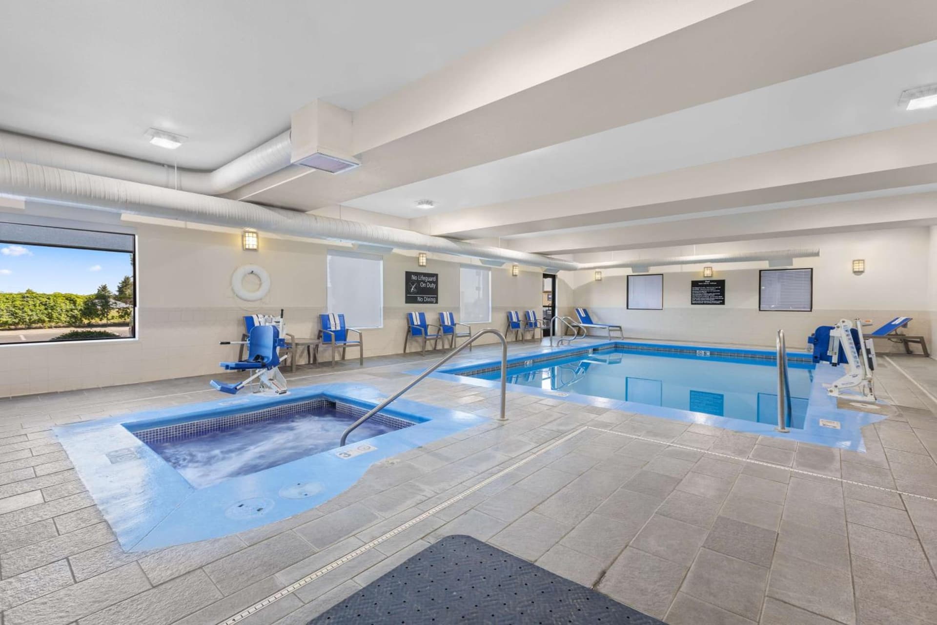 Hampton Inn Pendleton property views in Pendleton, OR — gallery photo 3
