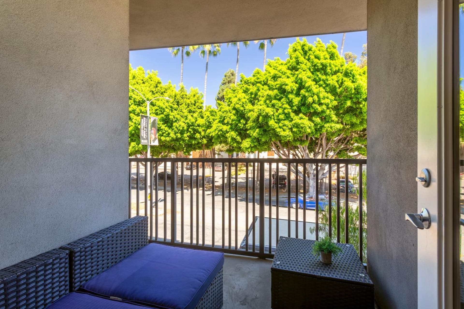 Luxury 2 bedroom at the heart of Melrose Boulevard featured exterior or lobby in Los Angeles, CA — similar hotel