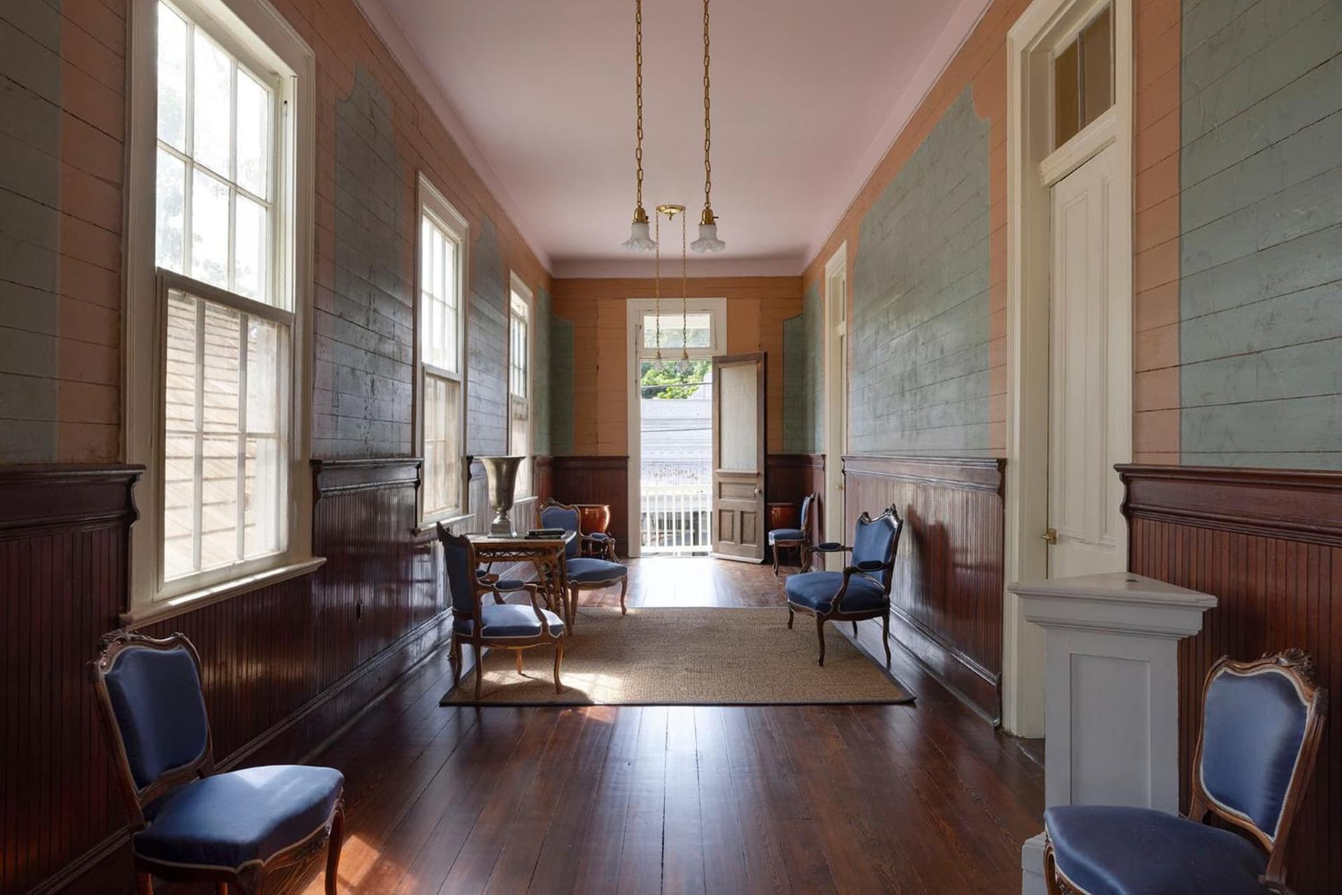 Hotel Klaus interior in Opelousas, LA — gallery photo 2