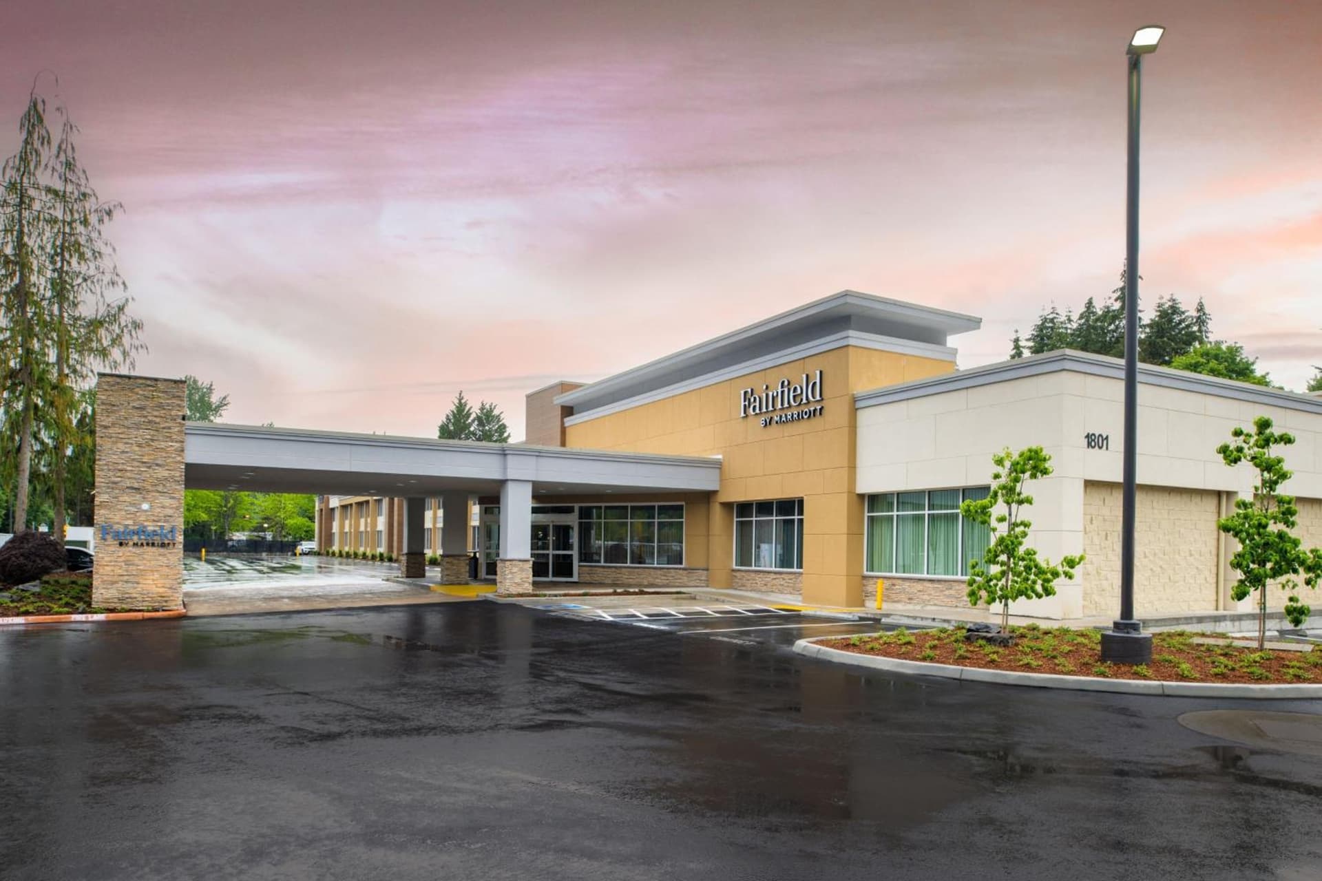 Fairfield Inn by Marriott Issaquah exterior or lobby in Issaquah, WA — main listing photo