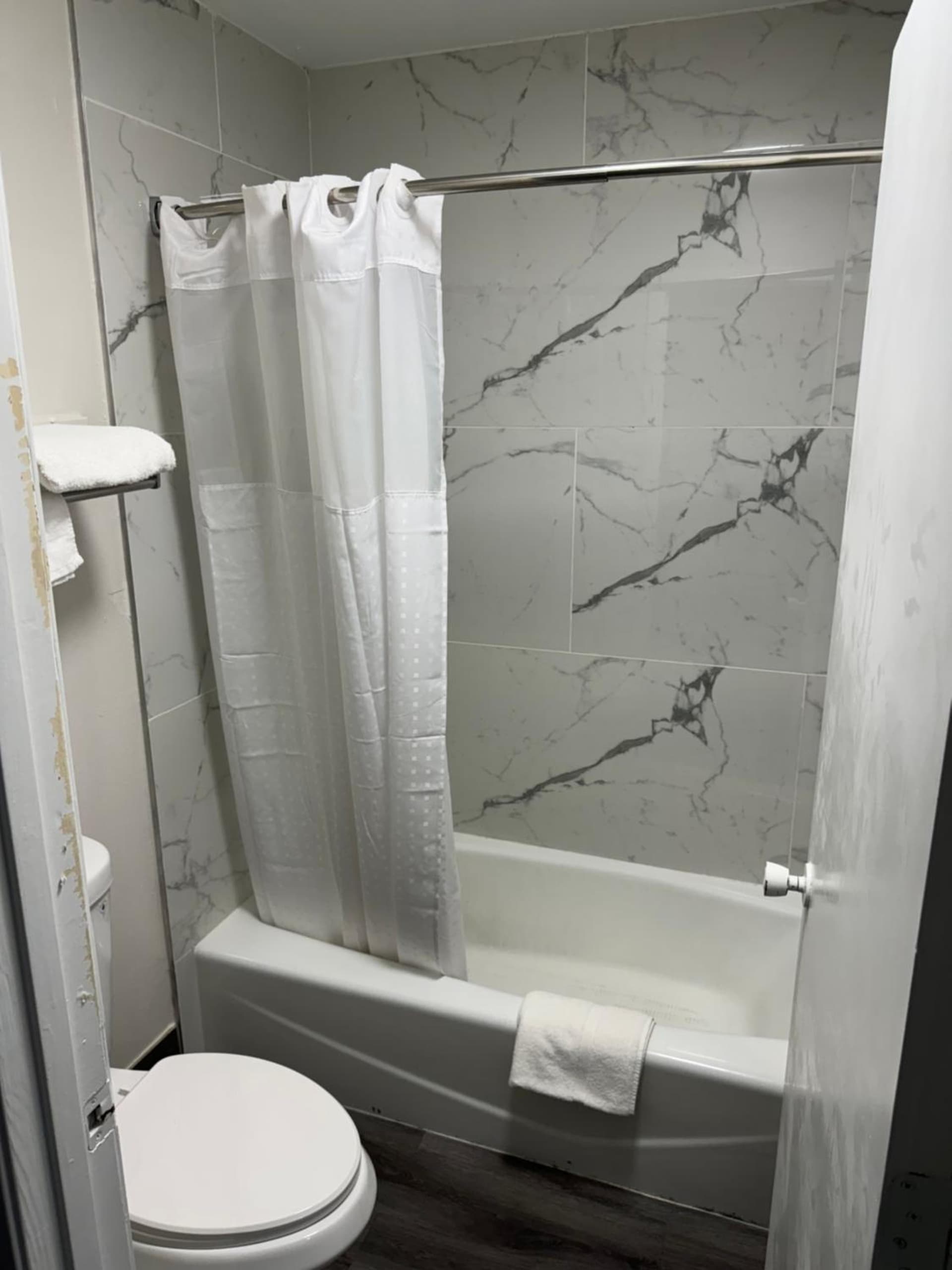American Inn-Sealy interior in Sealy, TX — gallery photo 2