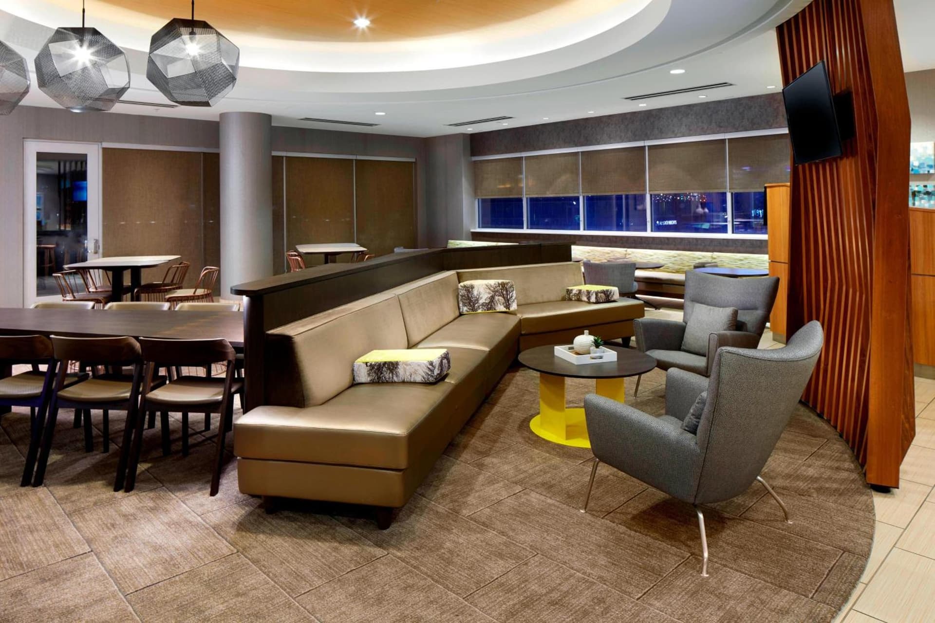 SpringHill Suites by Marriott Pittsburgh Bakery Square property views in Pittsburgh, PA — gallery photo 3