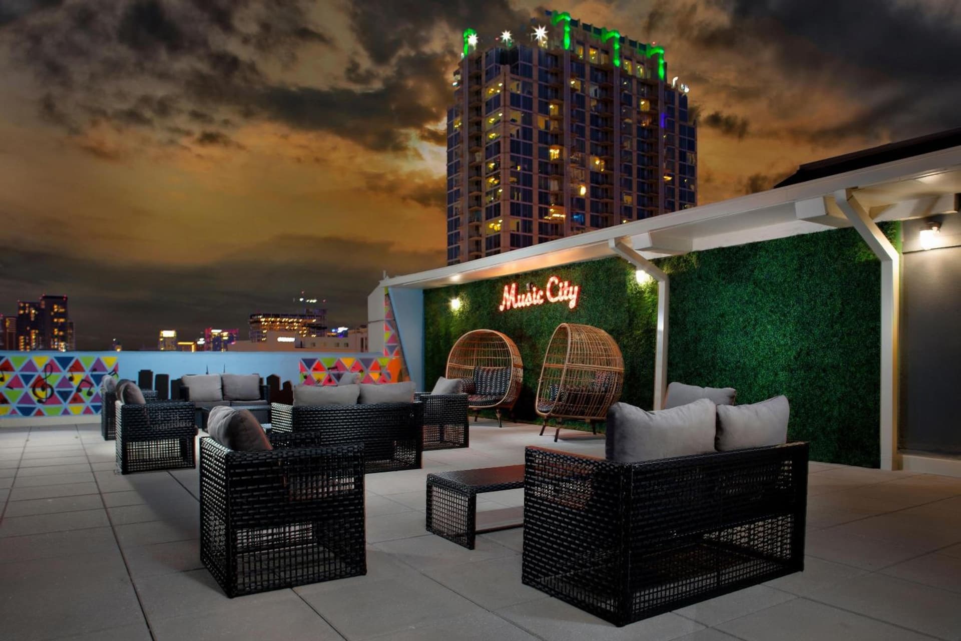 Aloft by Marriott Nashville West End property views in Nashville, TN — gallery photo 3
