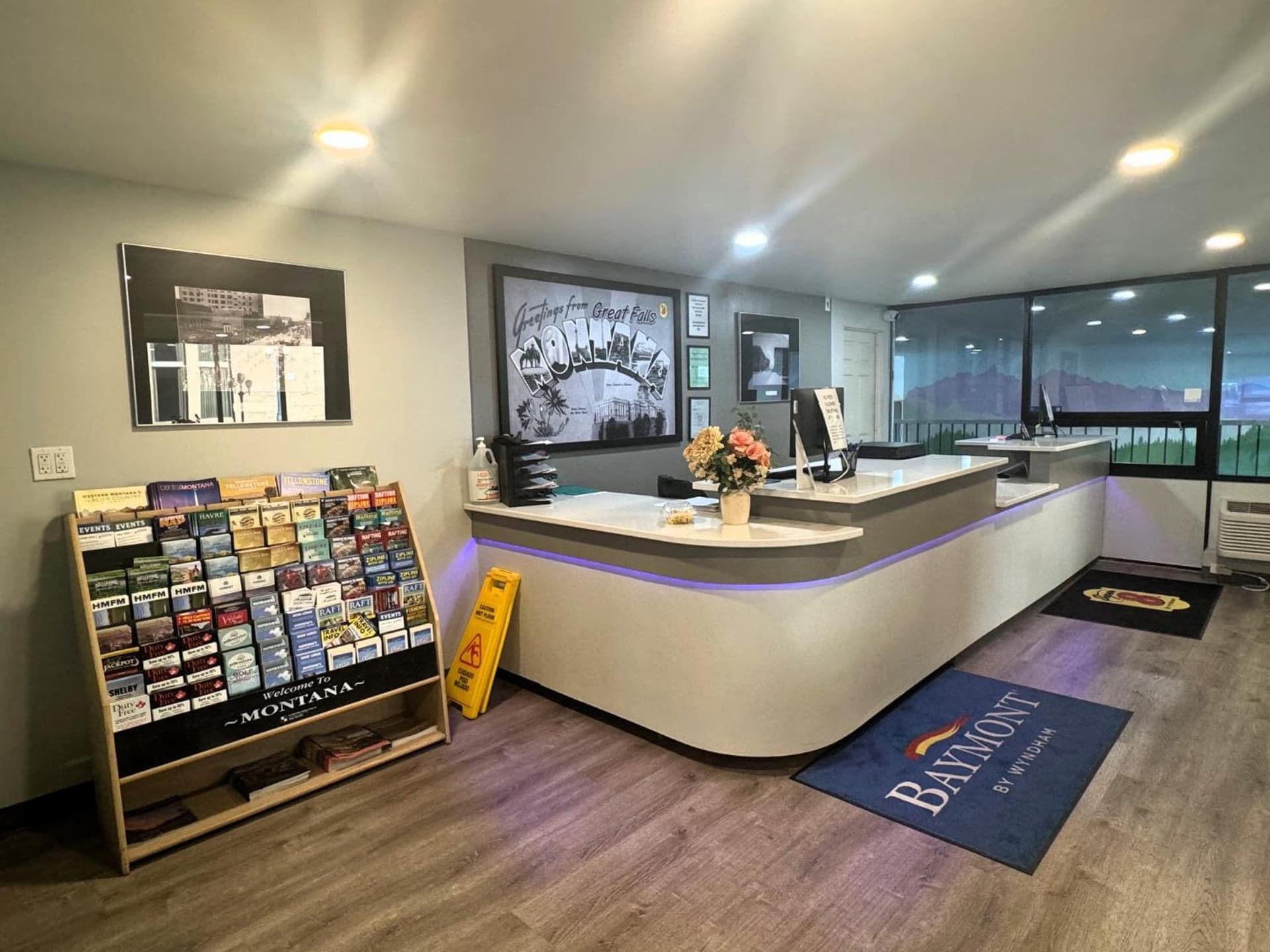 Baymont by Wyndham Great Falls City Center interior in Great Falls, MT — gallery photo 2