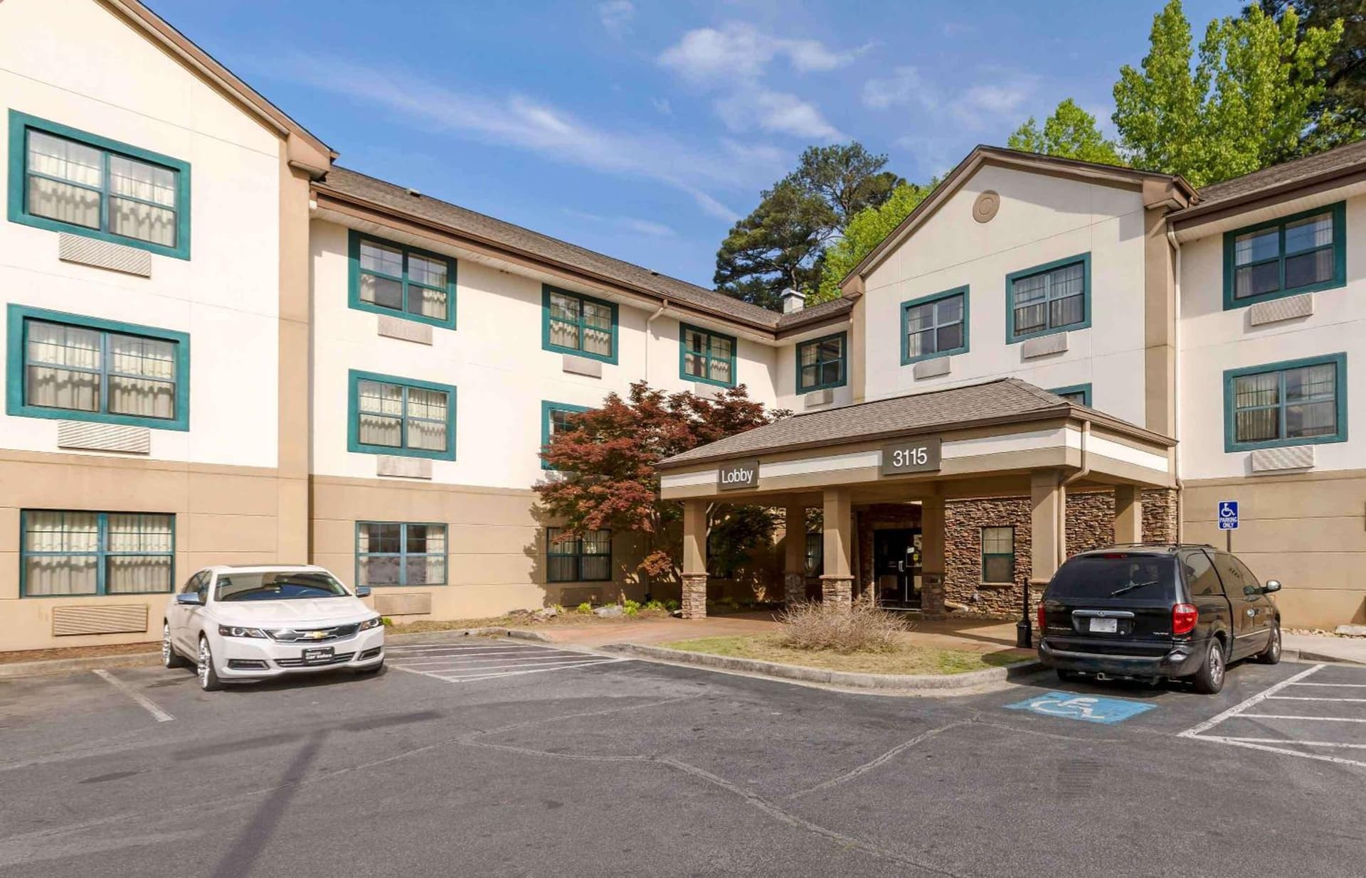 Extended Stay America Select Suites - Atlanta - Clairmont interior in Atlanta, GA — gallery photo 2