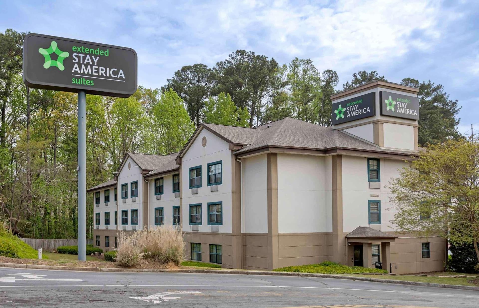 Extended Stay America Select Suites - Atlanta - Clairmont featured exterior or lobby in Atlanta, GA — similar hotel