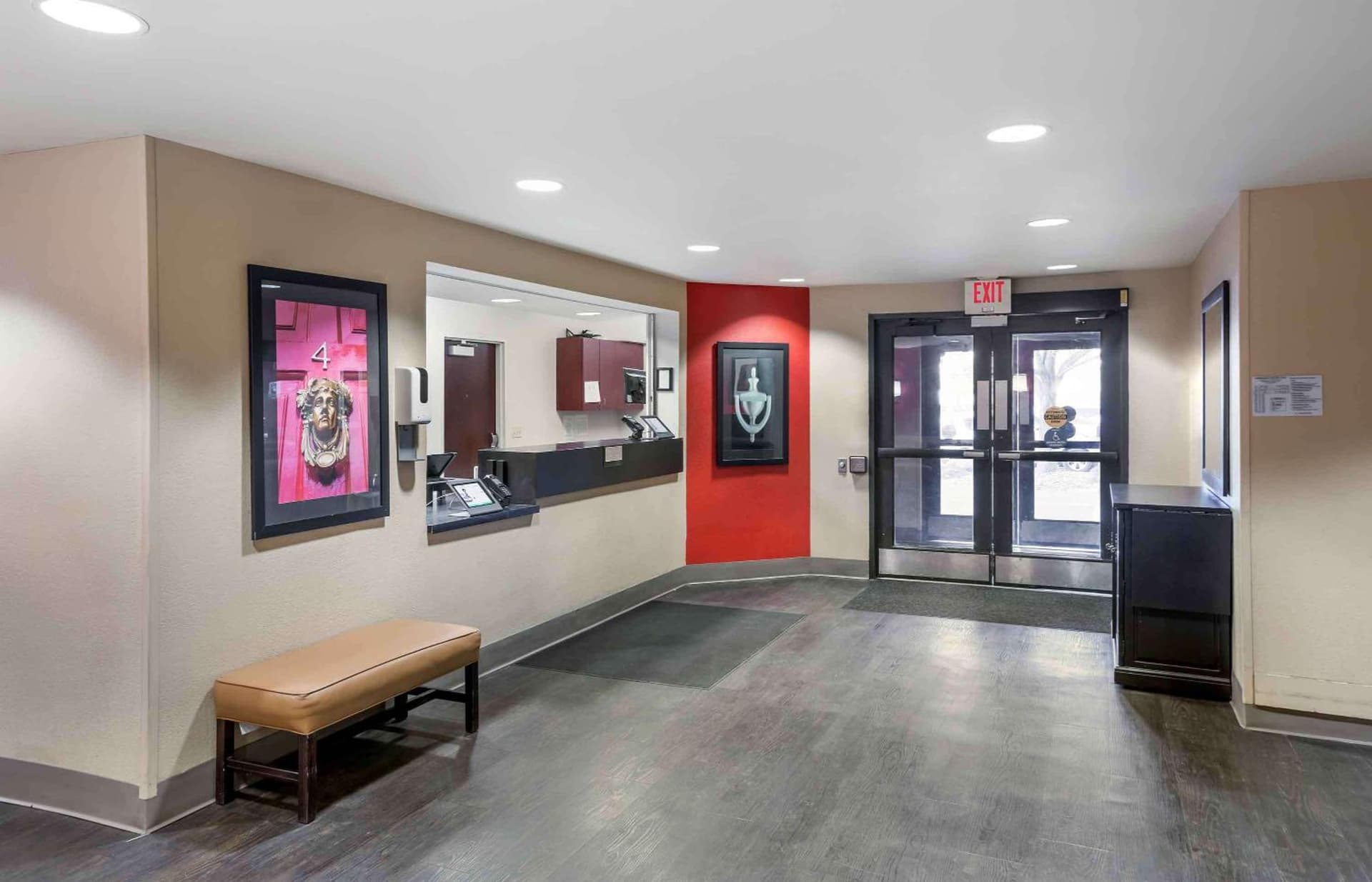 Extended Stay America Suites - Salt Lake City - West Valley Center gallery photo in West Valley City, UT — image 32