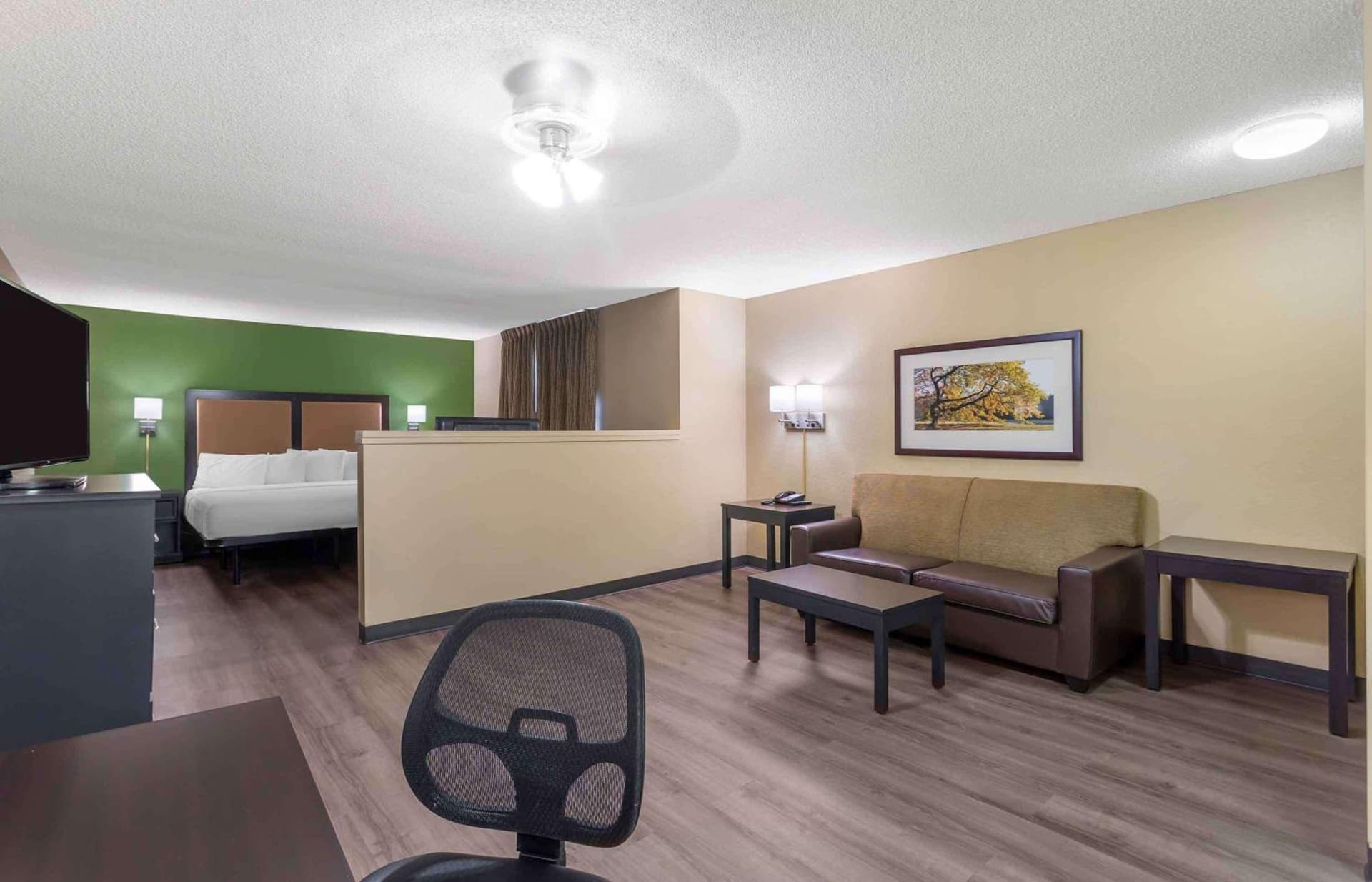 Extended Stay America Suites - Salt Lake City - West Valley Center gallery photo in West Valley City, UT — image 28