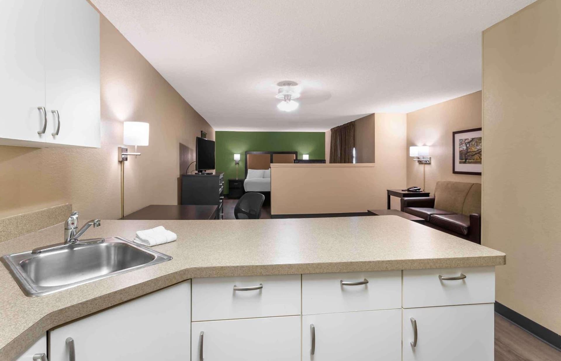 Extended Stay America Suites - Salt Lake City - West Valley Center gallery photo in West Valley City, UT — image 5