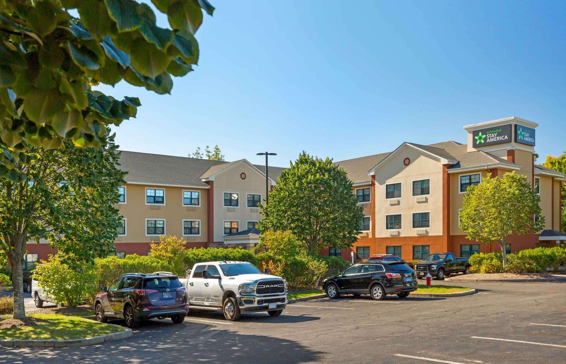 Extended Stay America Select Suites - Hartford - Manchester featured exterior or lobby in Manchester — similar hotel