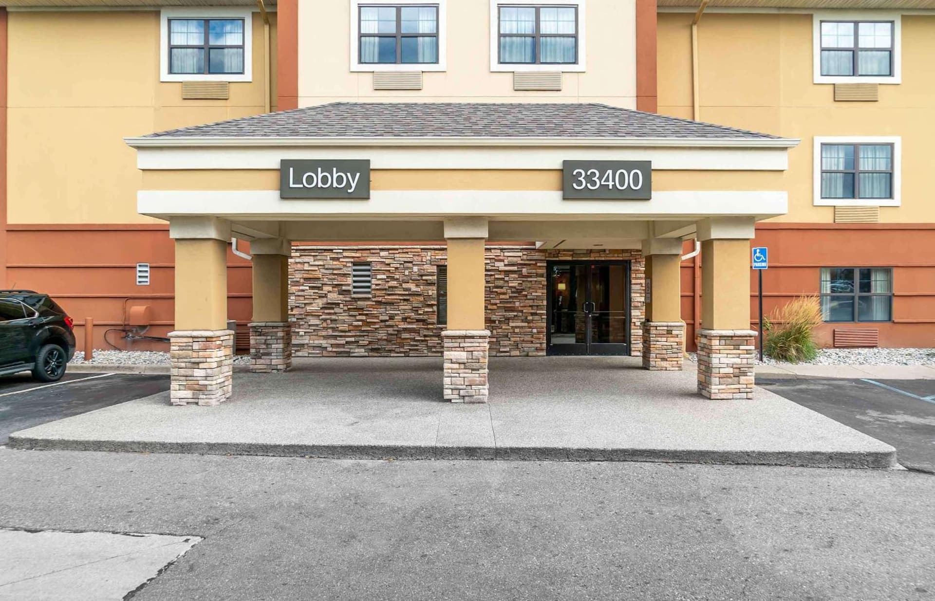 Extended Stay America Select Suites - Detroit - Sterling Heights gallery photo in Sterling Heights, MI — image 17