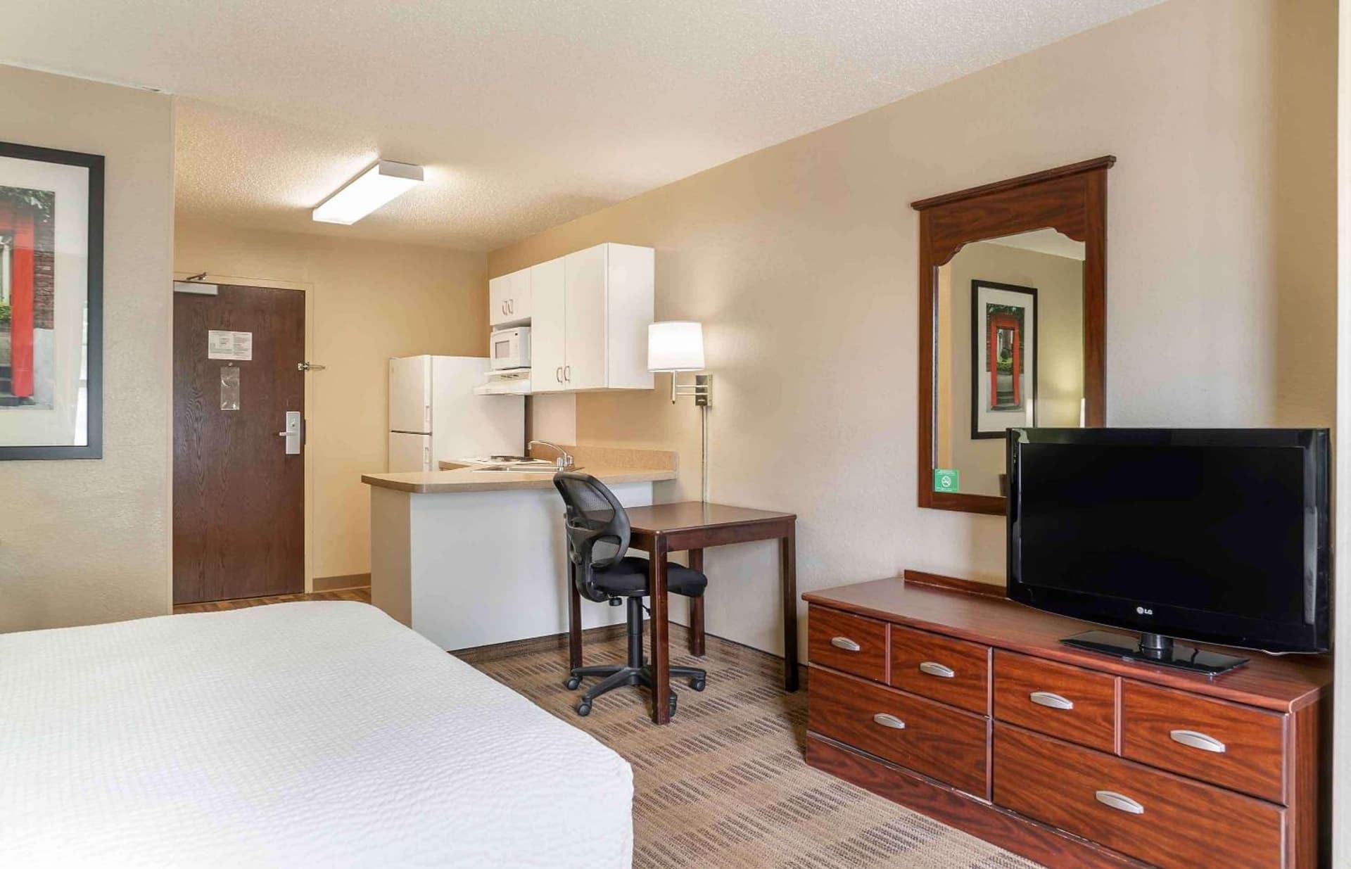 Extended Stay America Select Suites - Detroit - Sterling Heights gallery photo in Sterling Heights, MI — image 40