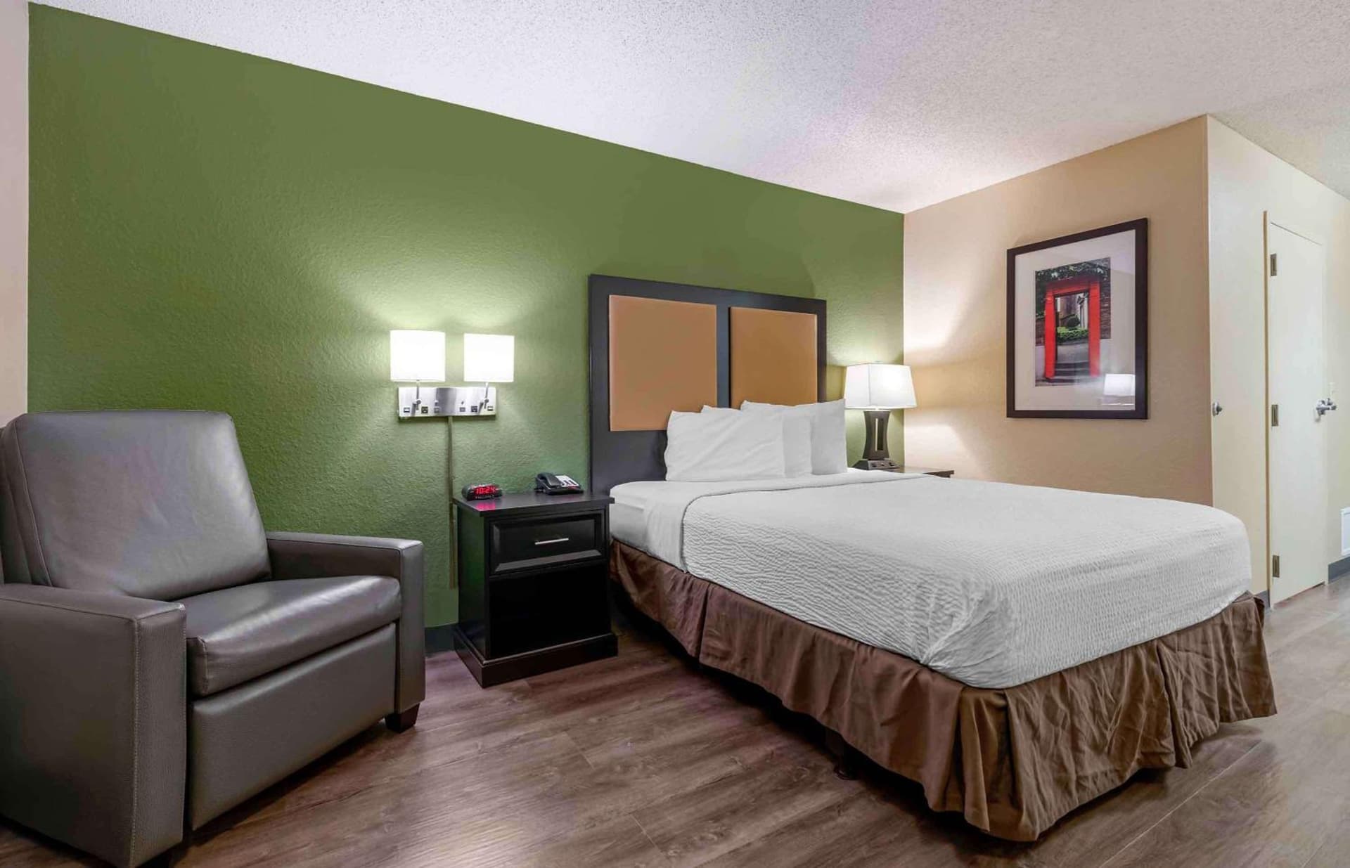 Extended Stay America Suites - Columbia - Columbia Parkway gallery photo in Columbia, MD — image 25