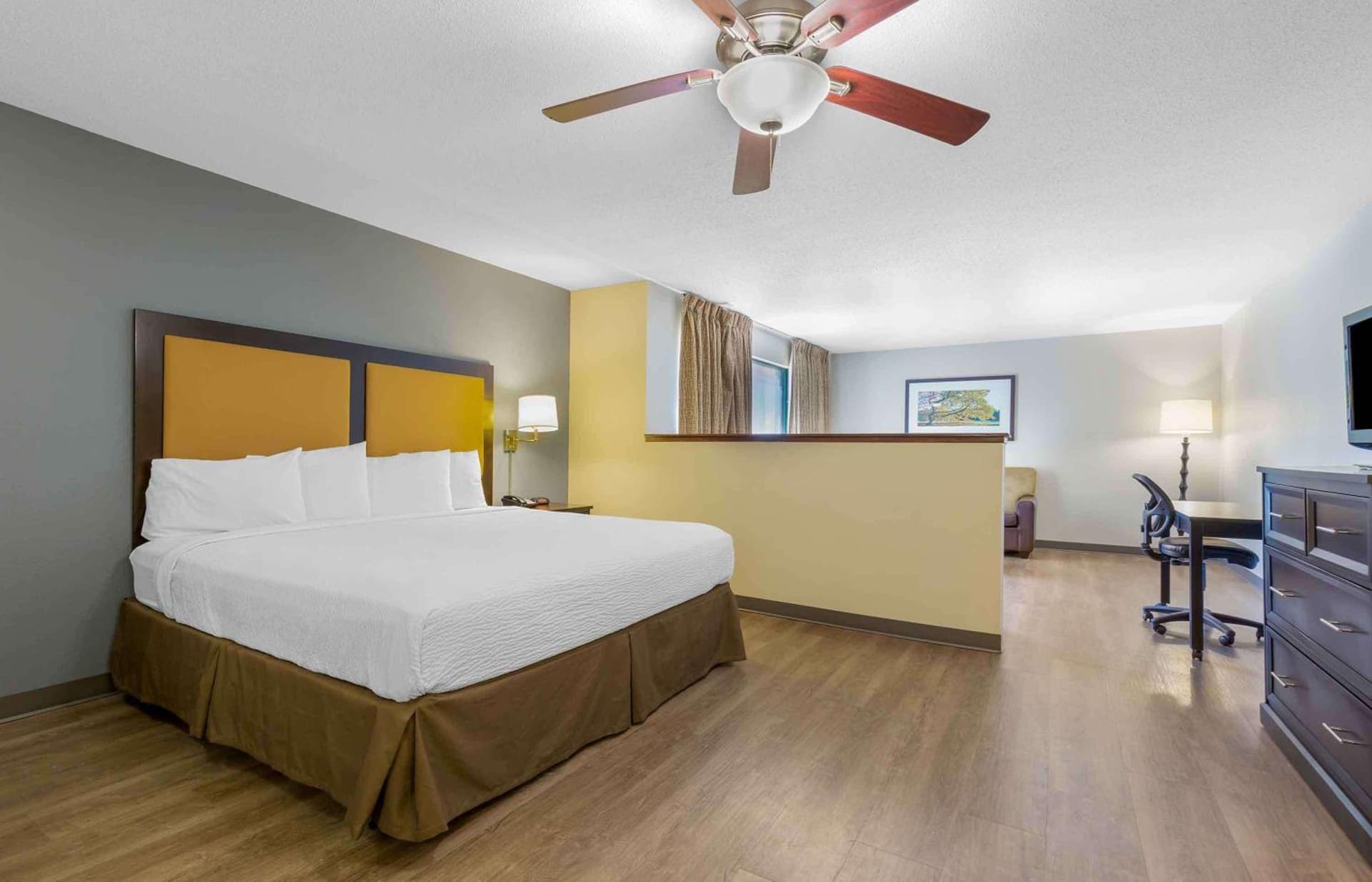 Extended Stay America Suites - Columbia - Columbia Parkway gallery photo in Columbia, MD — image 28