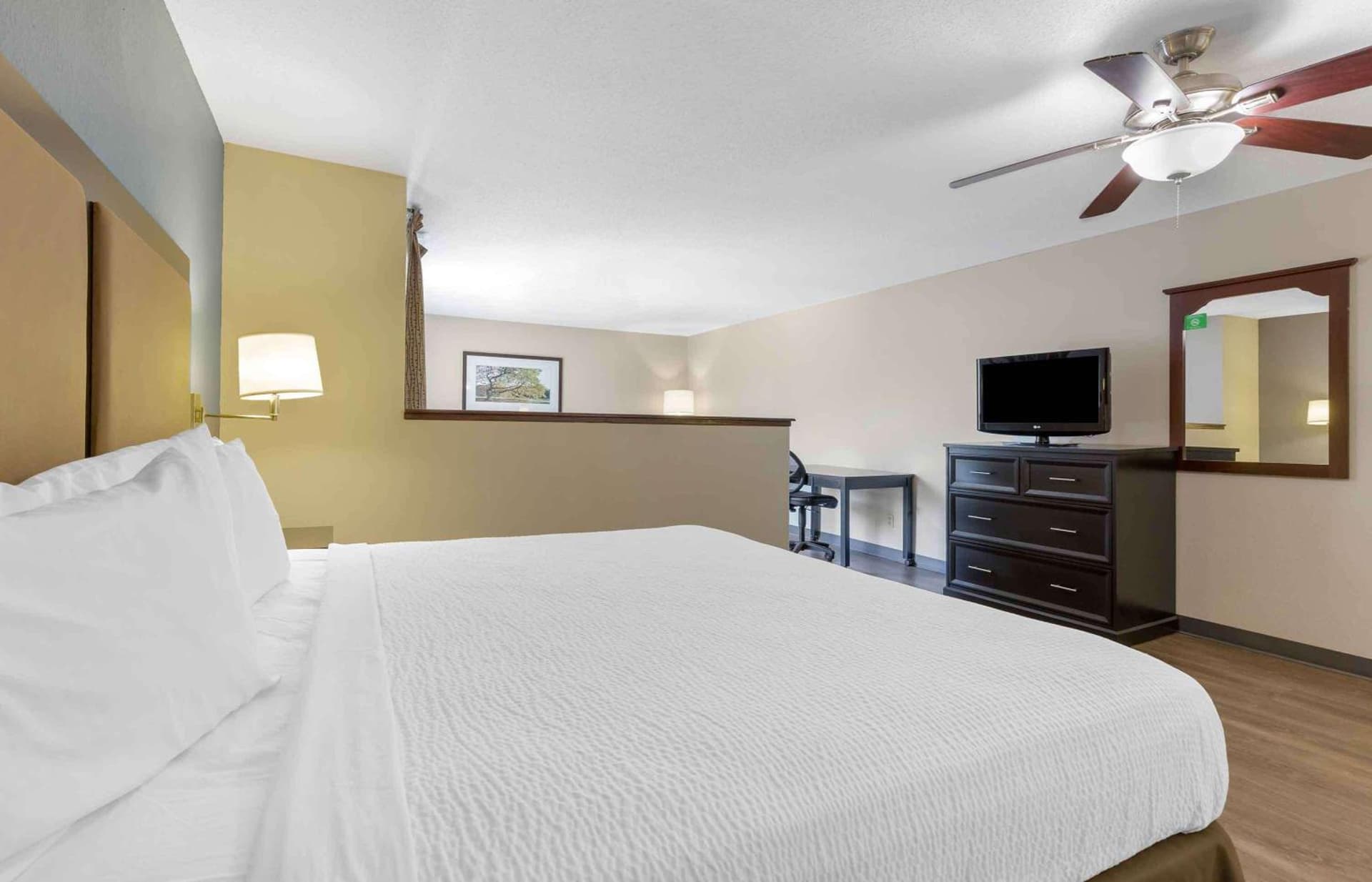 Extended Stay America Suites - Columbia - Columbia Parkway gallery photo in Columbia, MD — image 32
