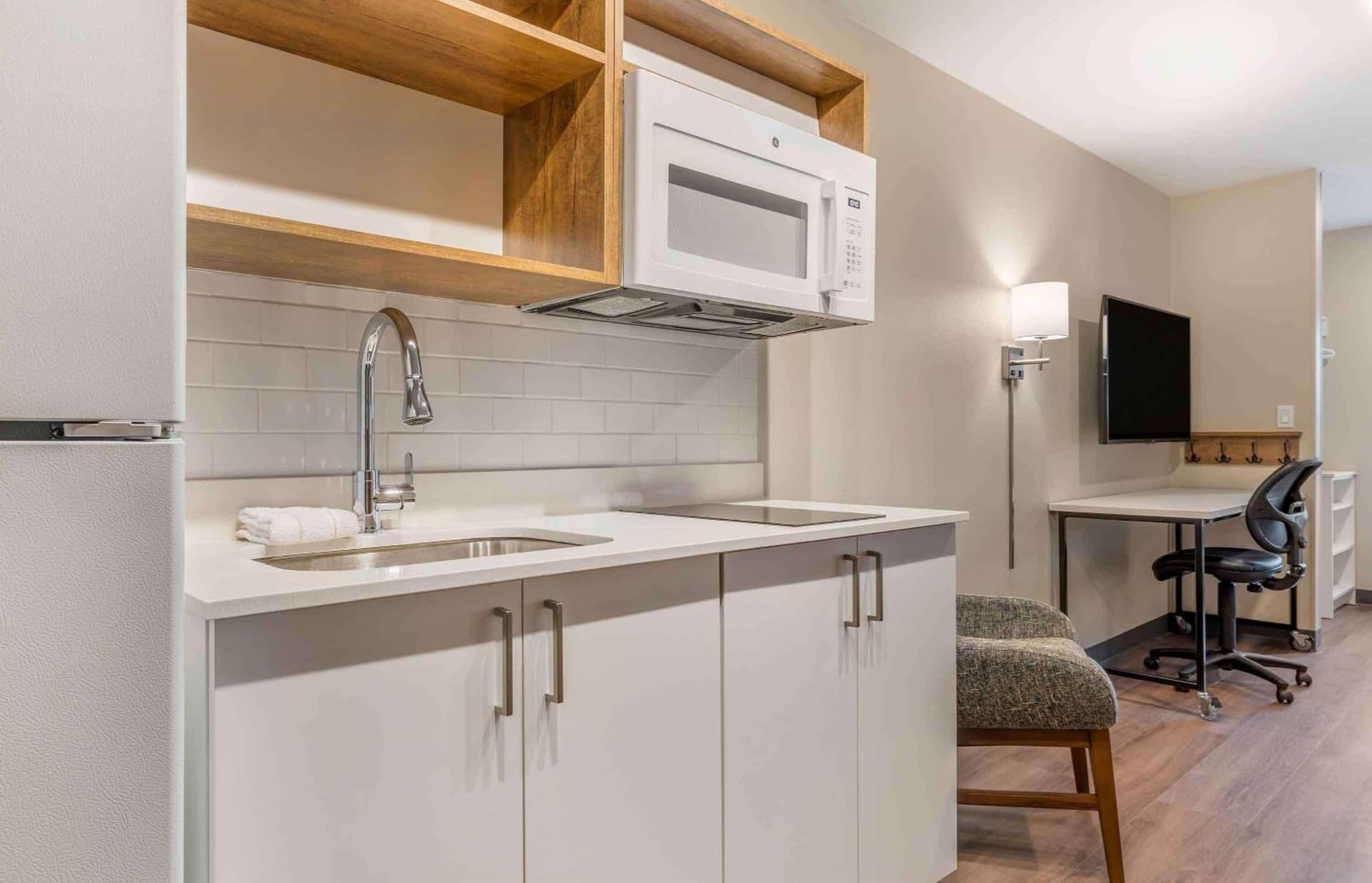 Extended Stay America Premier Suites - San Diego - San Marcos gallery photo in San Marcos, CA — image 15