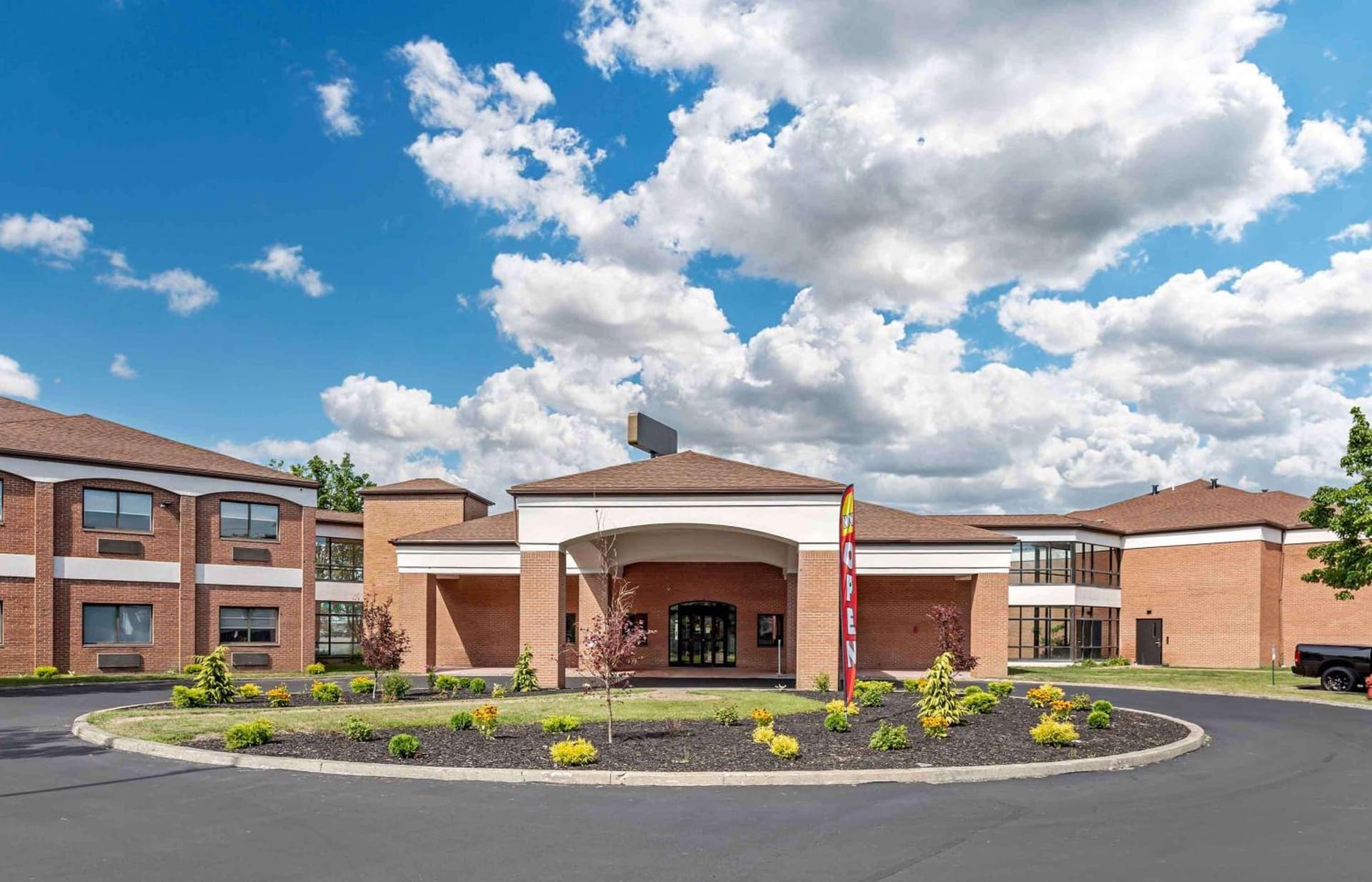 Extended Stay America Suites - Buffalo - Airport featured exterior or lobby in Buffalo, NY — similar hotel
