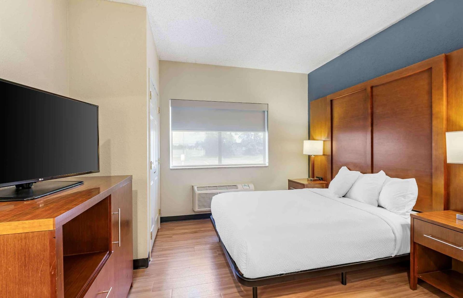 Extended Stay America Suites - Buffalo - Airport gallery photo in Buffalo, NY — image 21