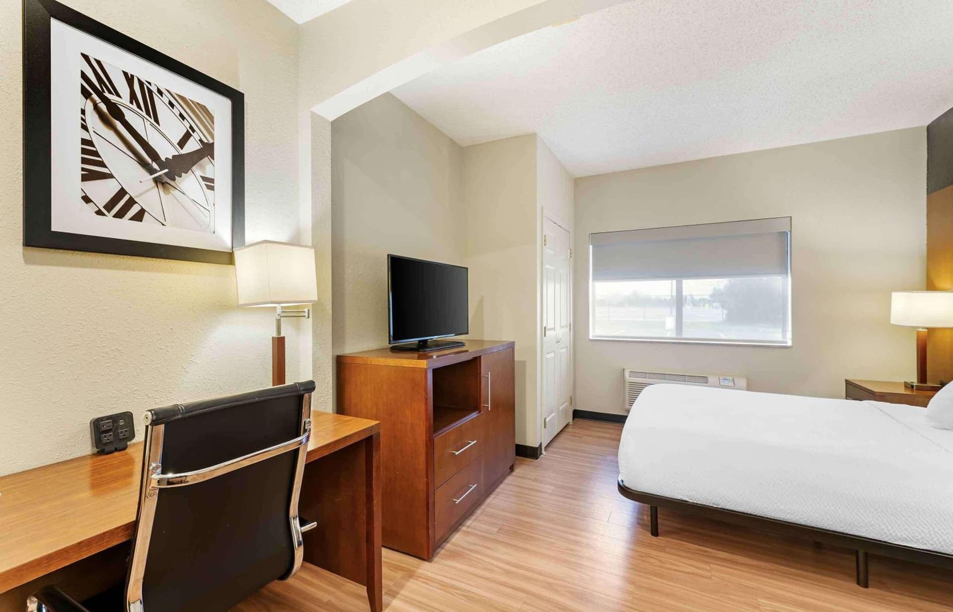 Extended Stay America Suites - Buffalo - Airport gallery photo in Buffalo, NY — image 17
