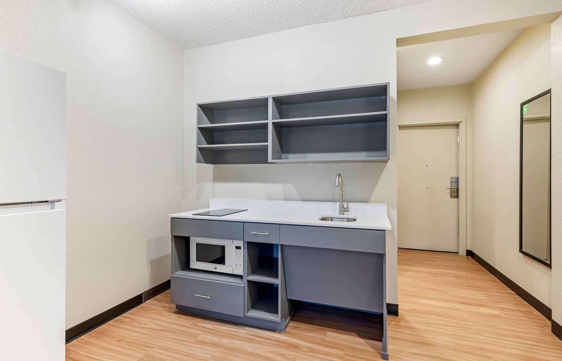 Extended Stay America Suites - Buffalo - Airport property views in Buffalo, NY — gallery photo 3