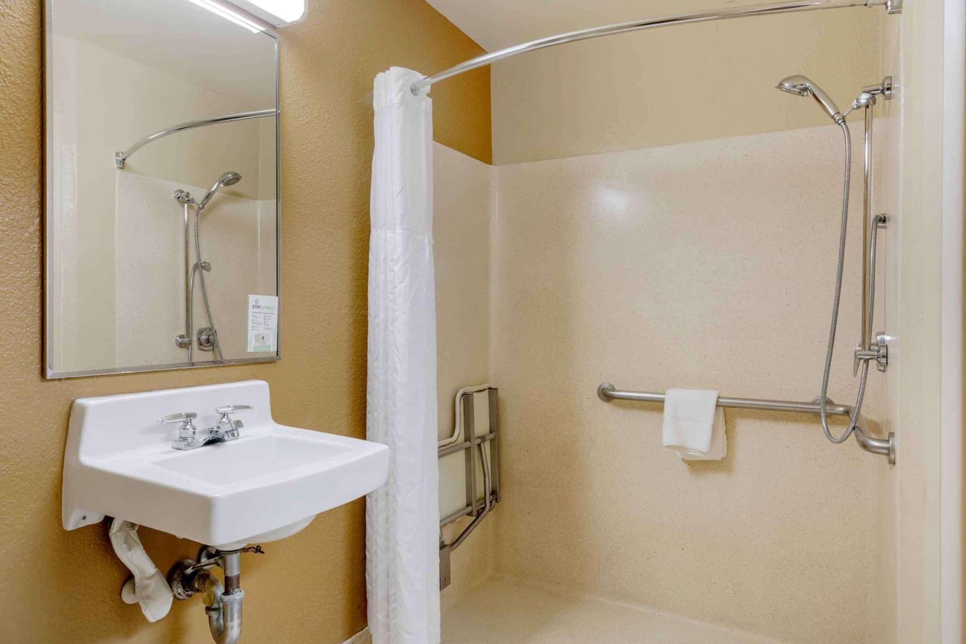 Extended Stay America Suites - Buffalo - Airport gallery photo in Buffalo, NY — image 24