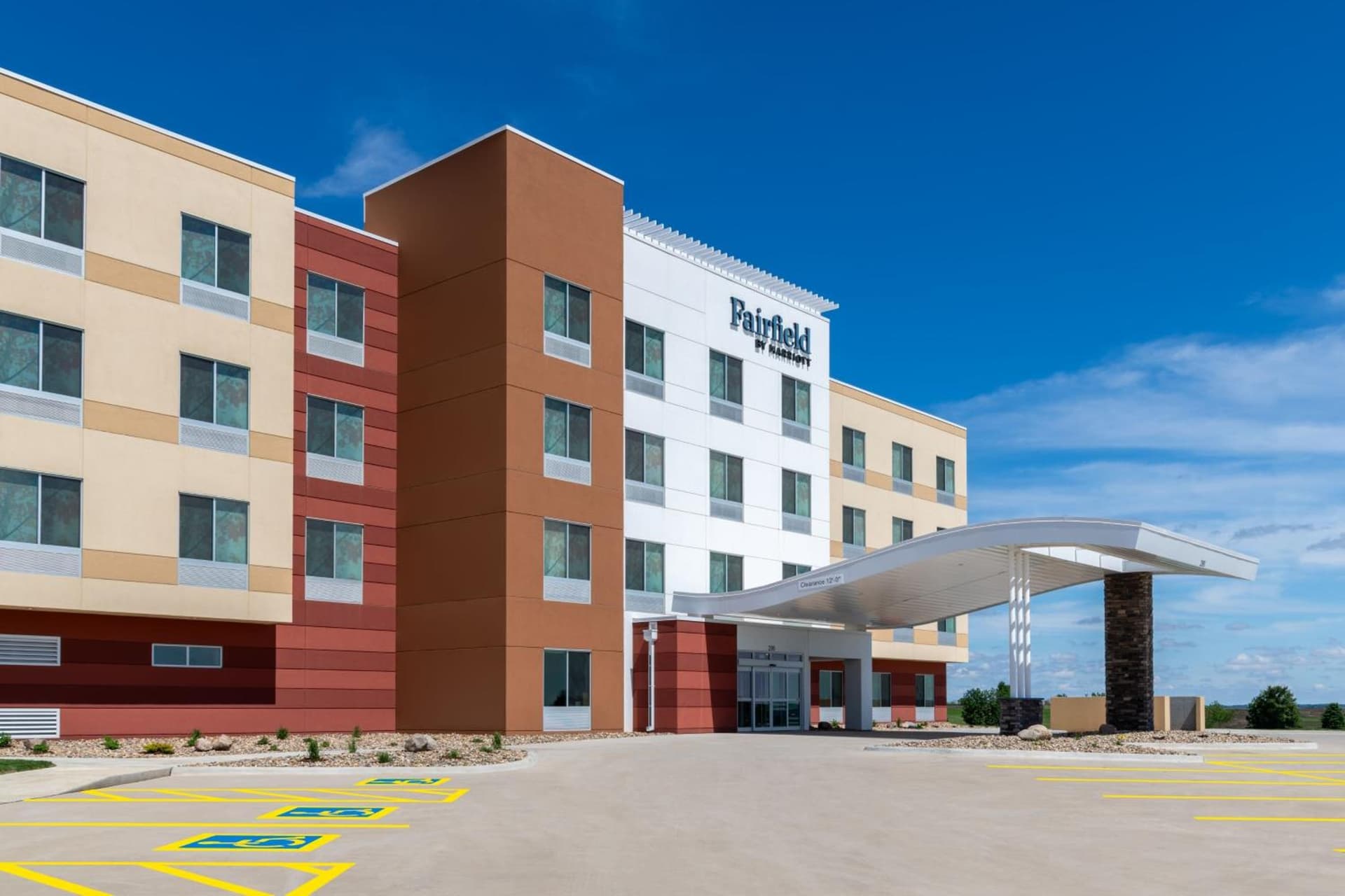 Fairfield by Marriott Inn & Suites Sioux Center interior in Sioux Center, IA — gallery photo 2