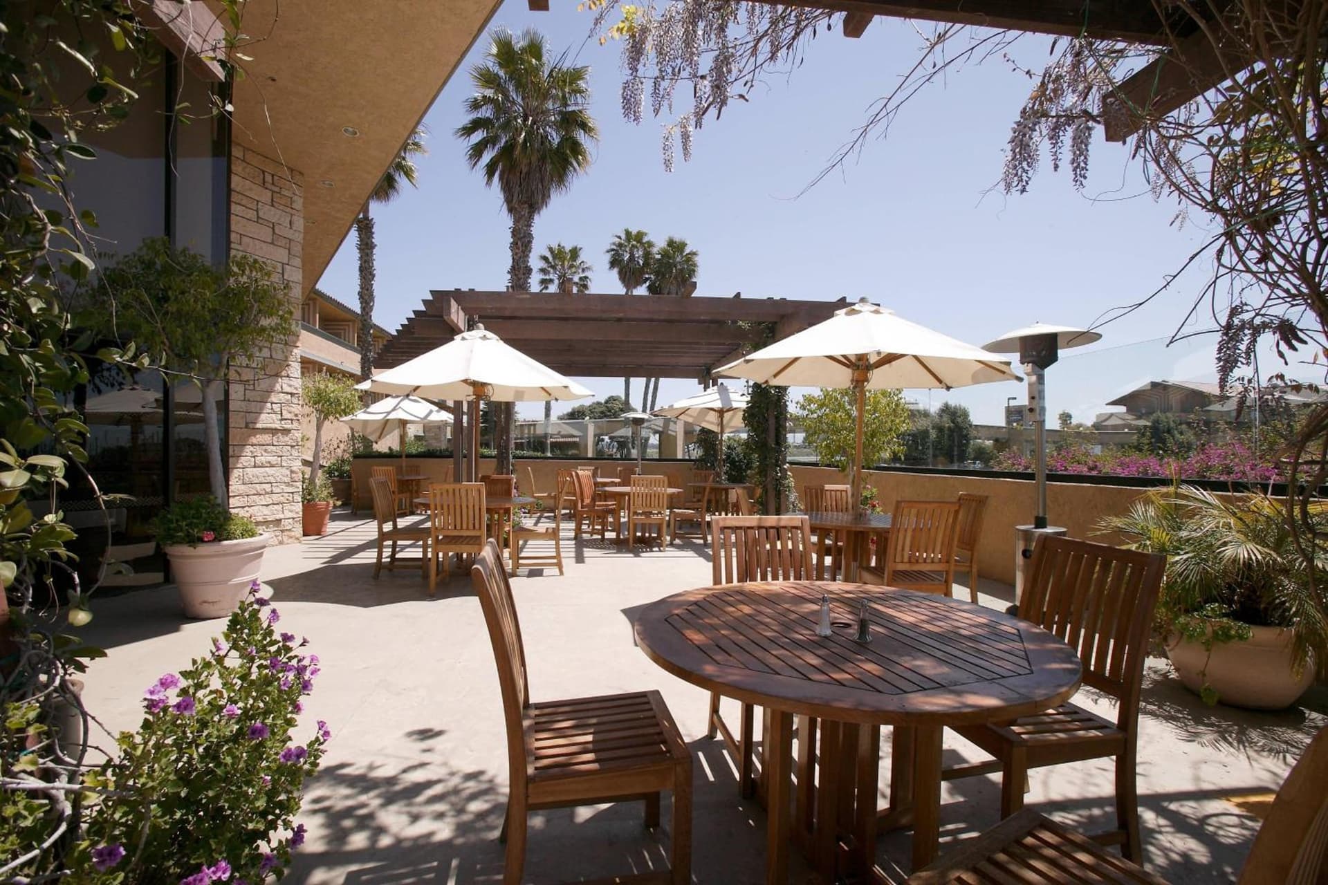 Four Points by Sheraton Ventura Harbor Resort gallery photo in Ventura, CA — image 11